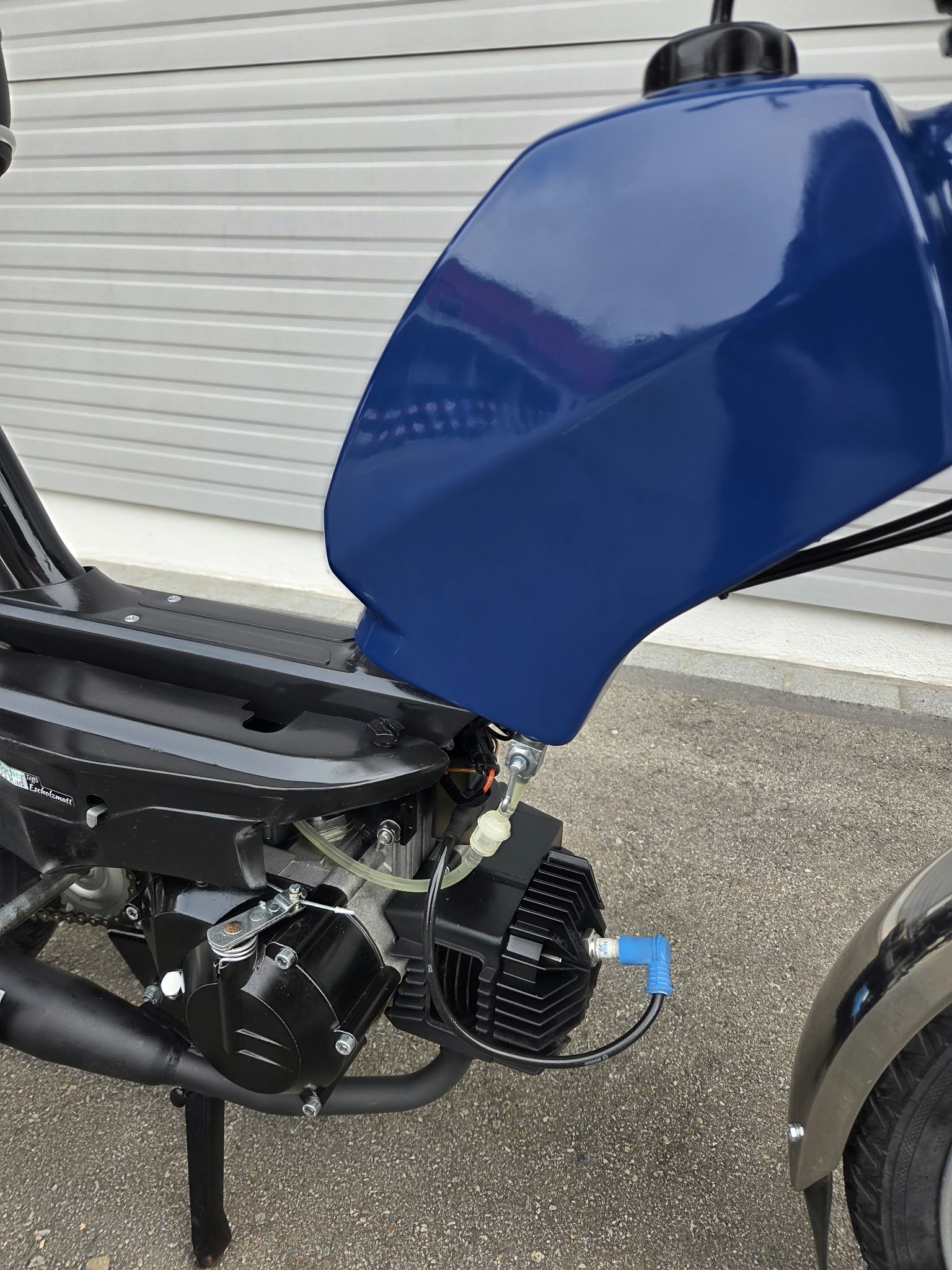 PONY GTX 521 Neuwertig erst 1700km ab Service-image-7