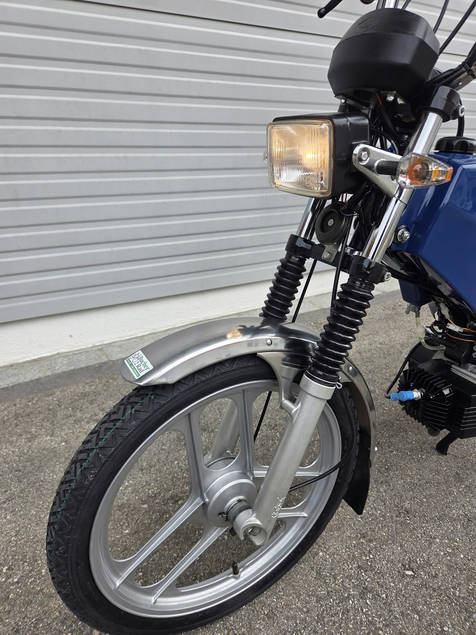 PONY GTX 521 Neuwertig erst 1700km ab Service-image-10