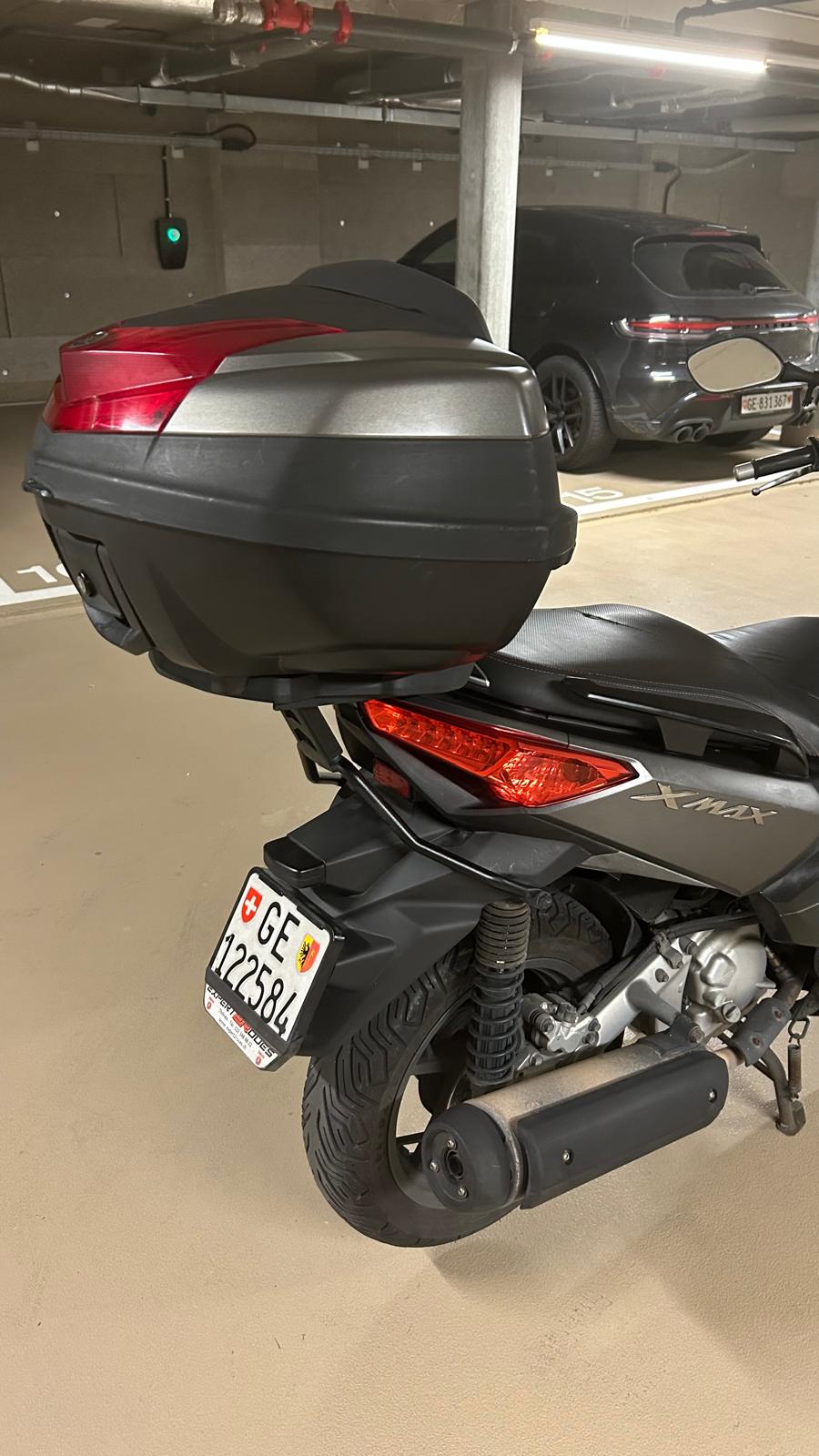 YAMAHA X-Max YP 250 R ABS-image-4