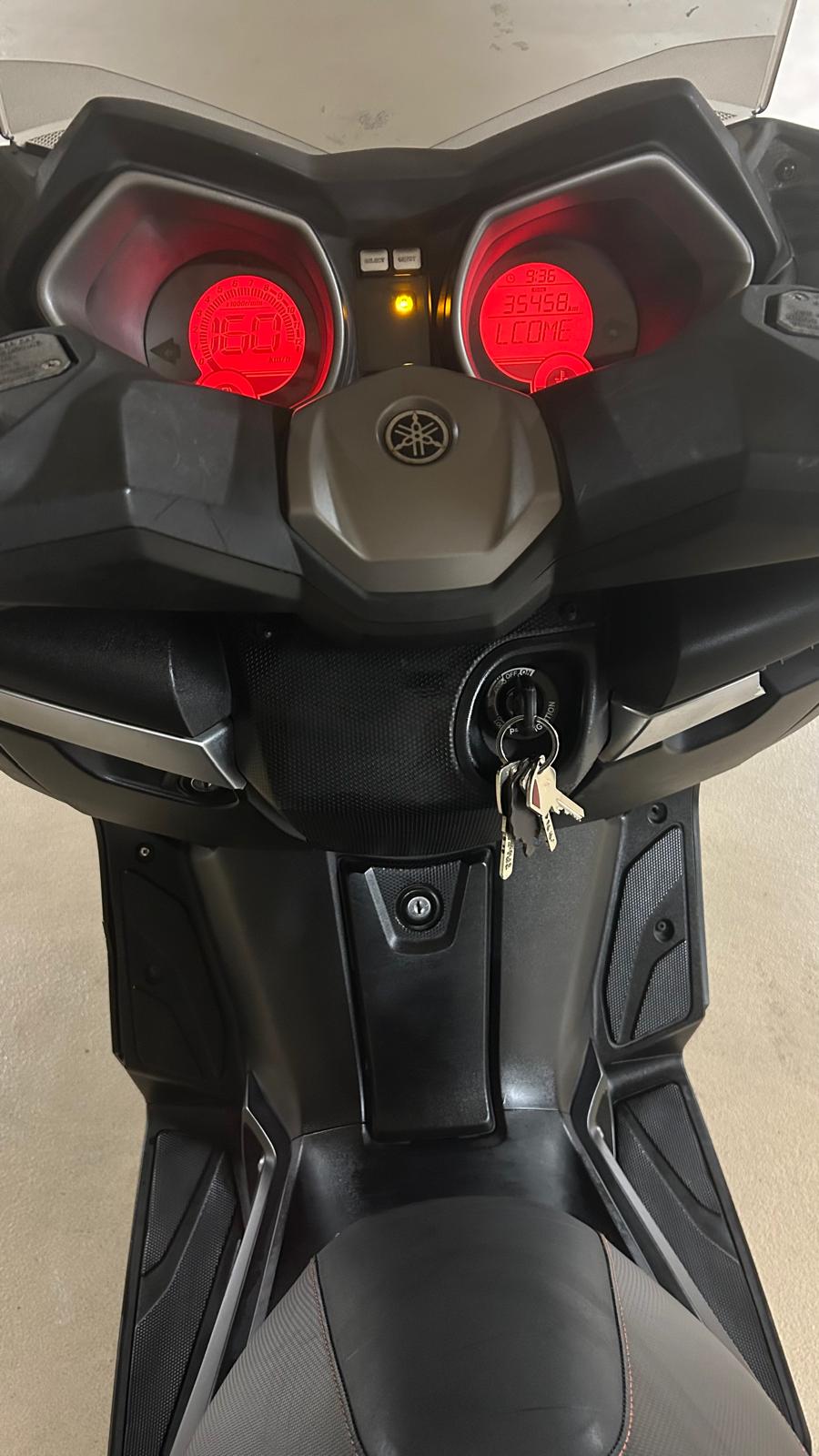 YAMAHA X-Max YP 250 R ABS-image-7