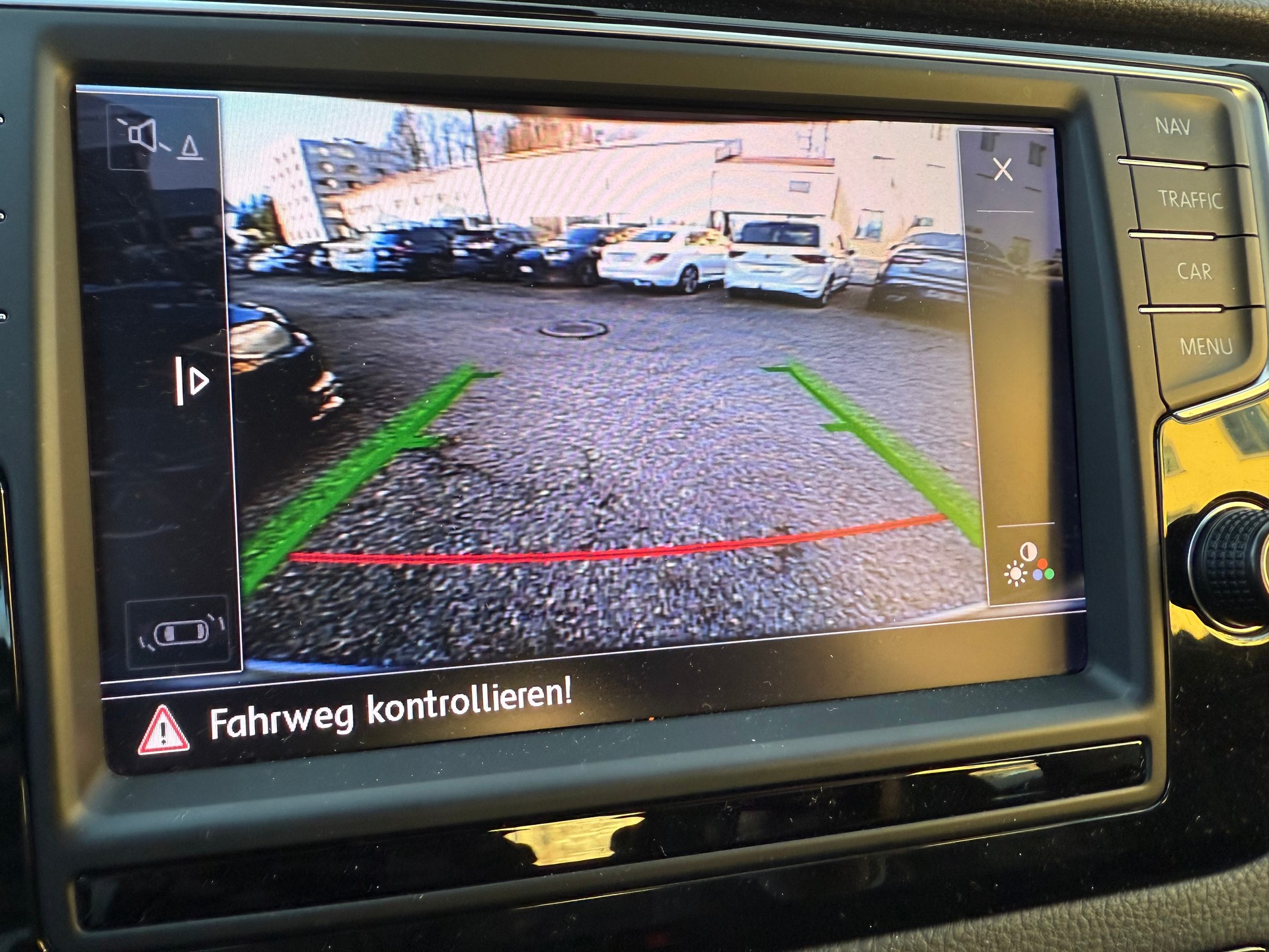 VW Golf Sportsvan 1.4 TSI Highline DSG-image-8