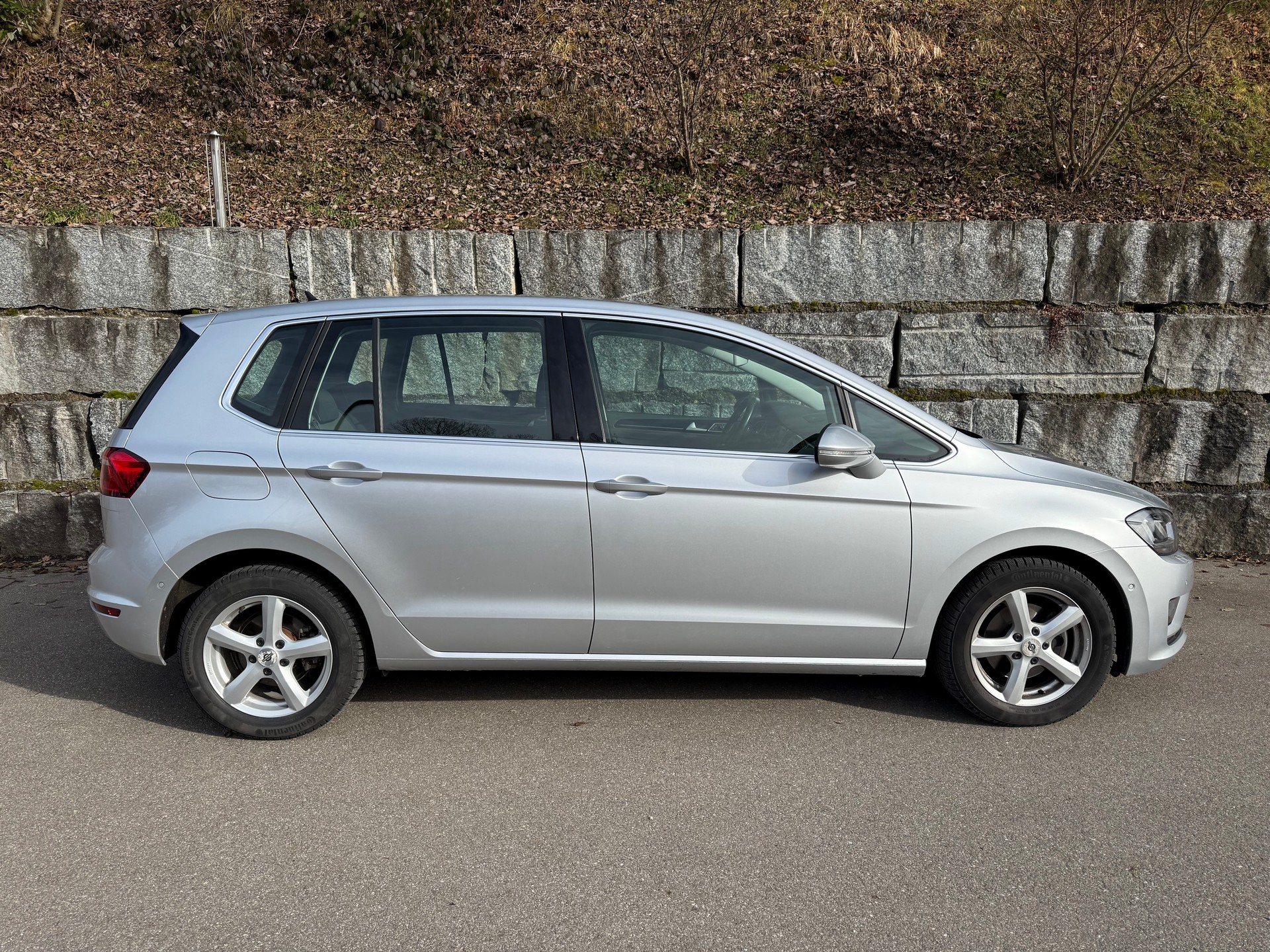 VW Golf Sportsvan 1.4 TSI Highline DSG-image-13