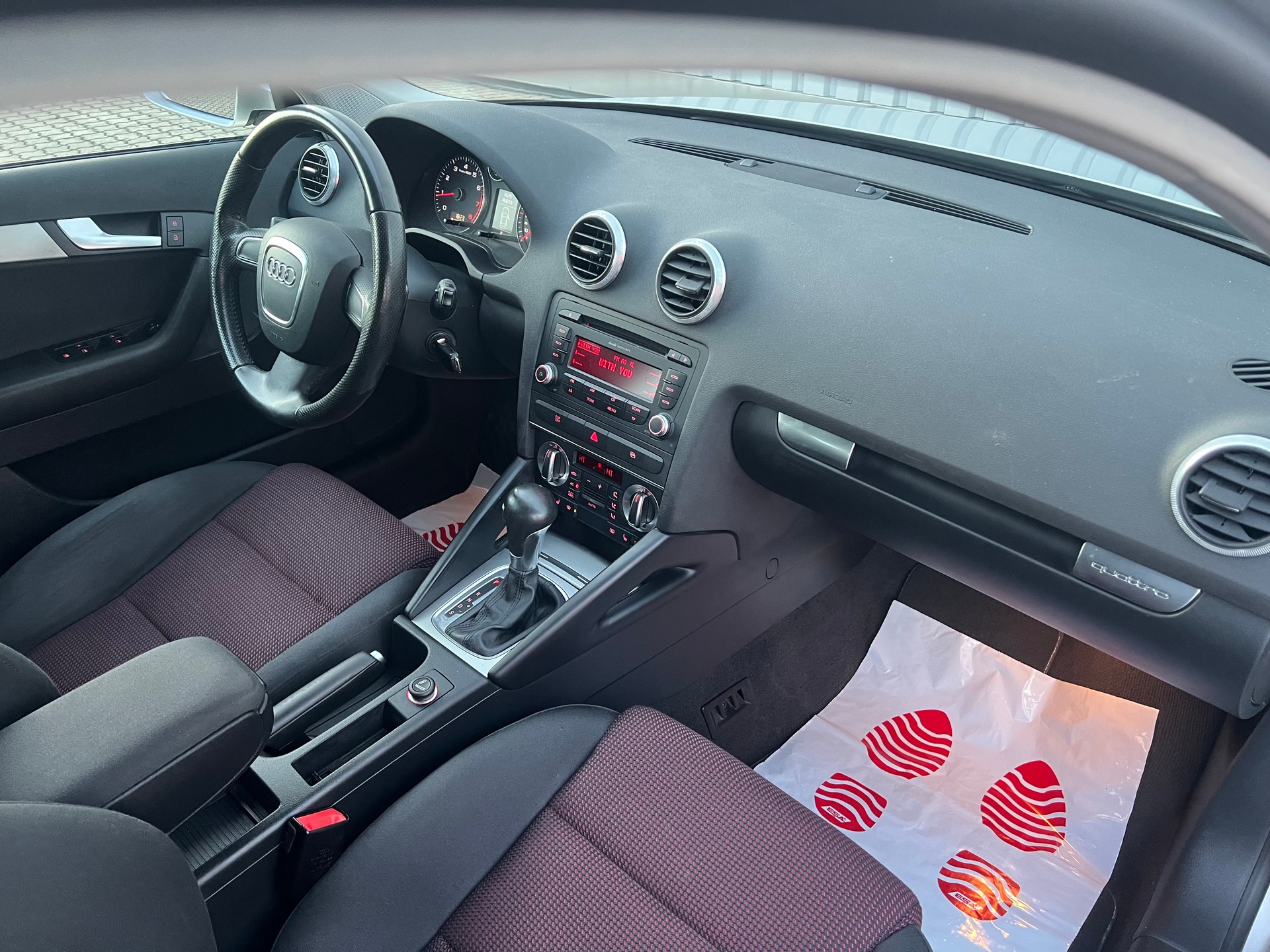 AUDI A3 Sportback 2.0 TFSI Style quattro S-tronic-image-5