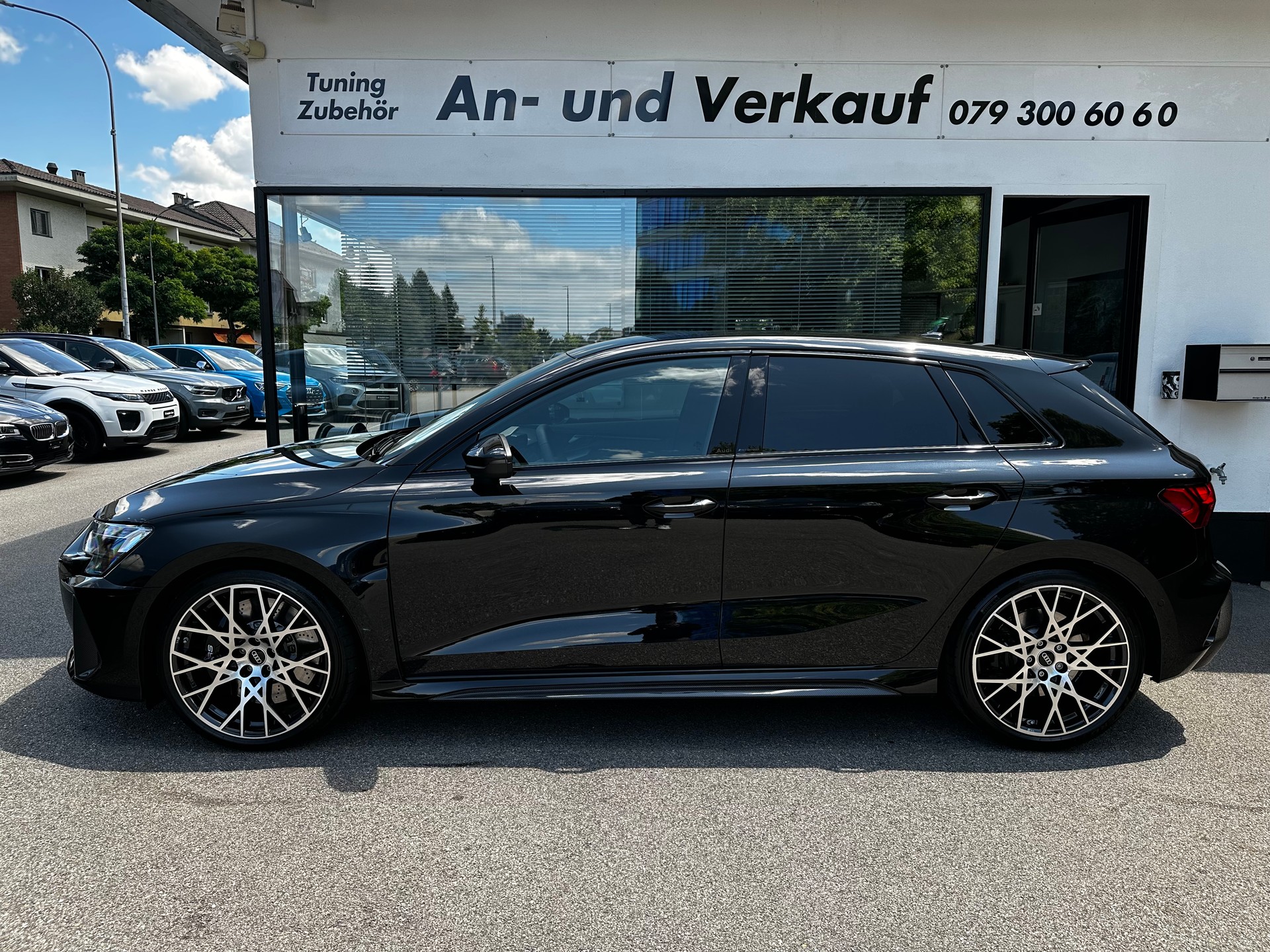 AUDI RS3 Sportback 2.5 TSI quattro S-tronic-image-3