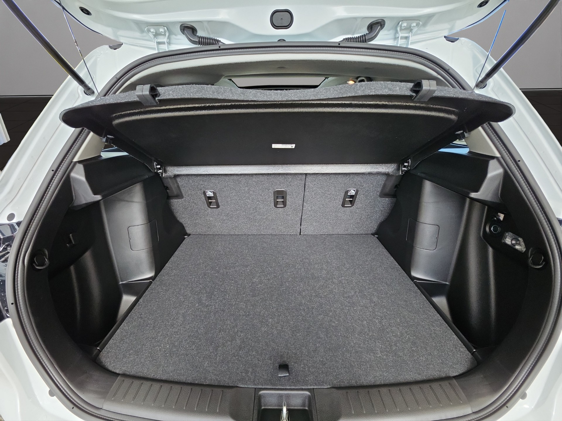 SUZUKI Vitara 1.4 Boosterjet Compact Top 4x4 Hybrid-image-8