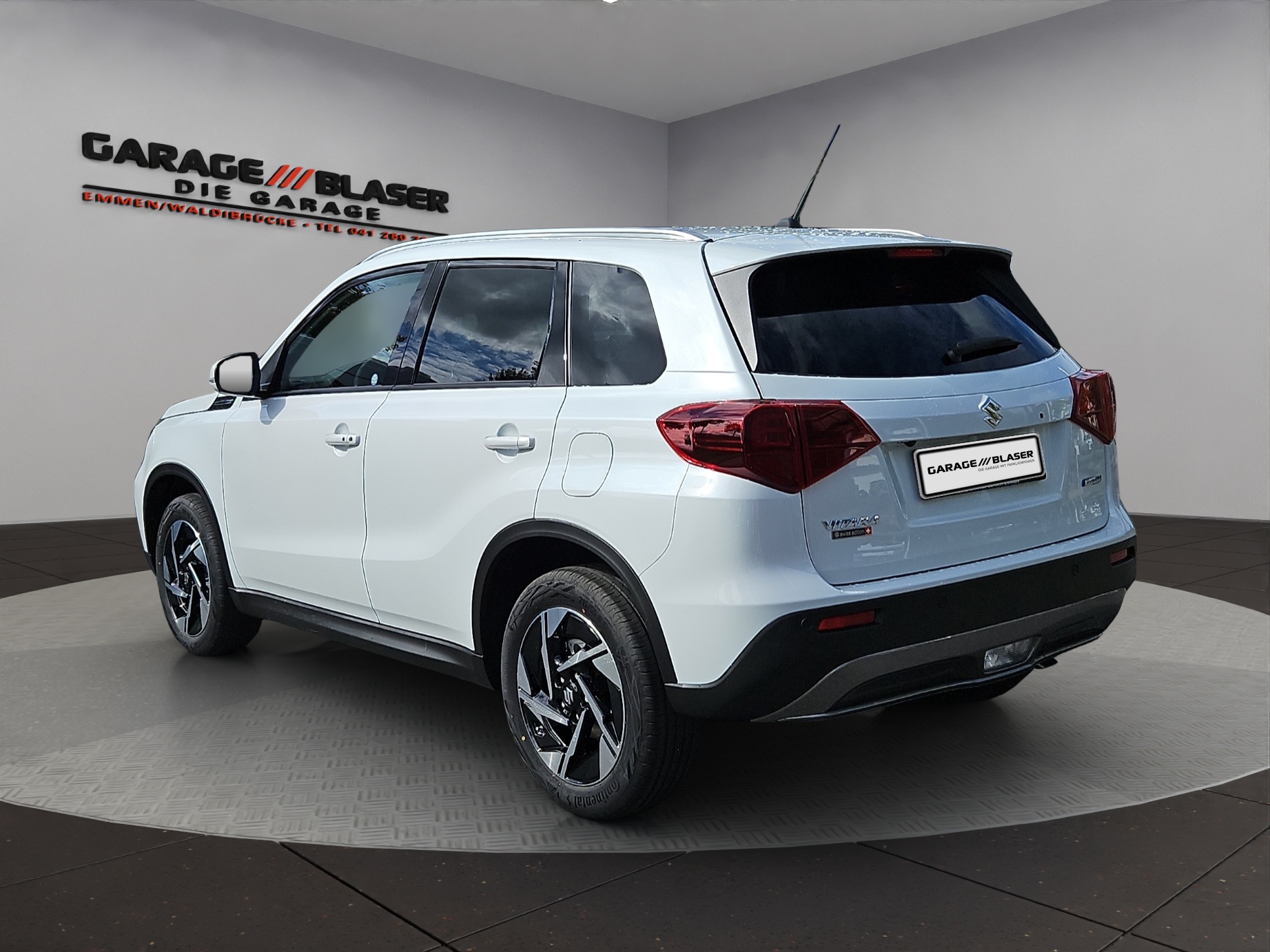 SUZUKI Vitara 1.4 Boosterjet Compact Top 4x4 Hybrid-showroom-element-2