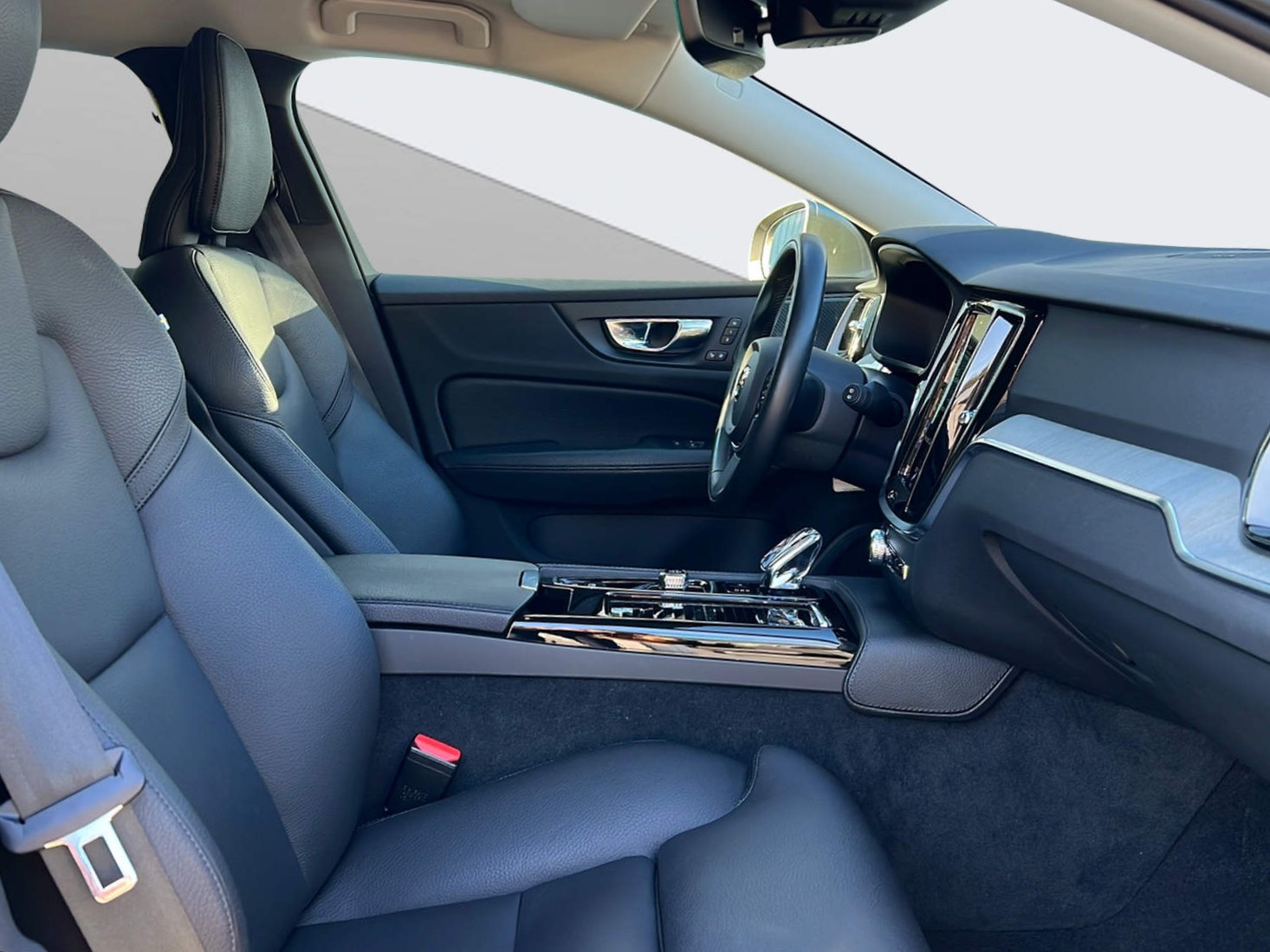 VOLVO V60 2.0 T6 TE Inscription eAWD-image-13