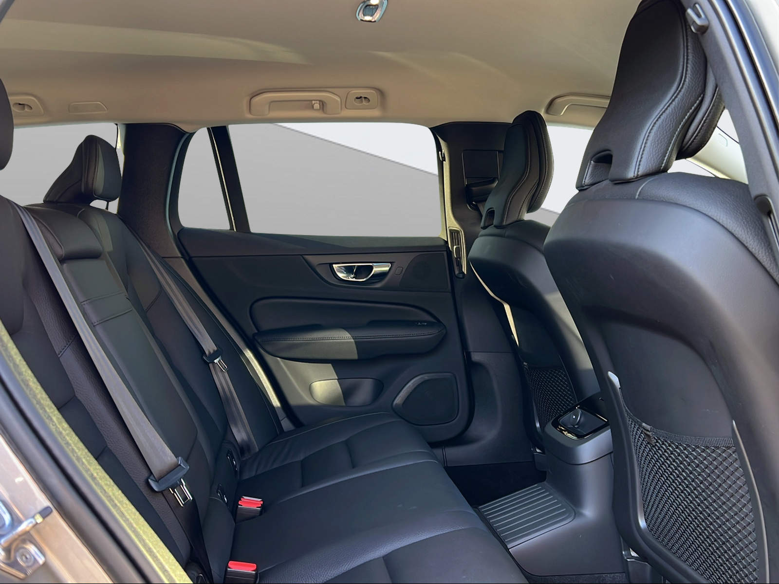 VOLVO V60 2.0 T6 TE Inscription eAWD-image-12