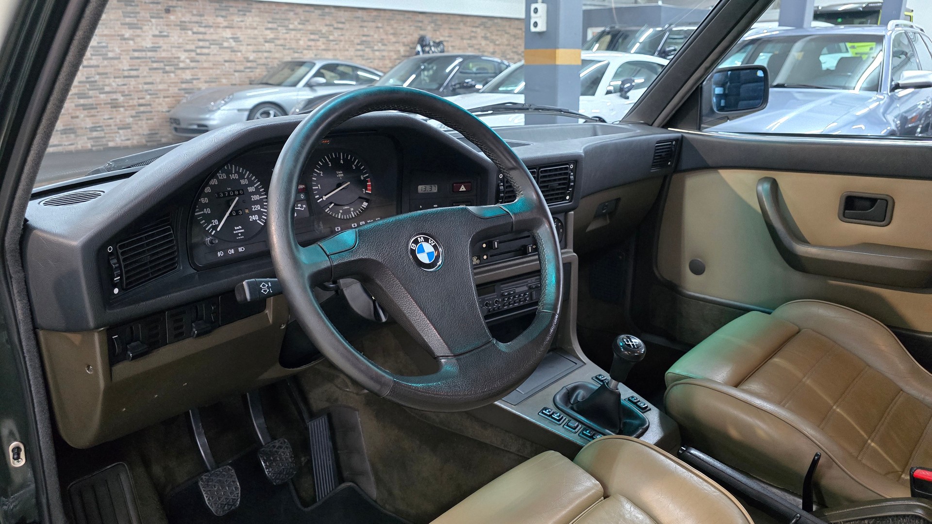 BMW 528i Veteran-image-19