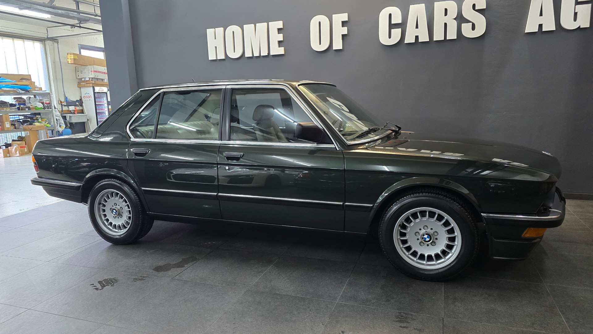 BMW 528i Veteran-image-14