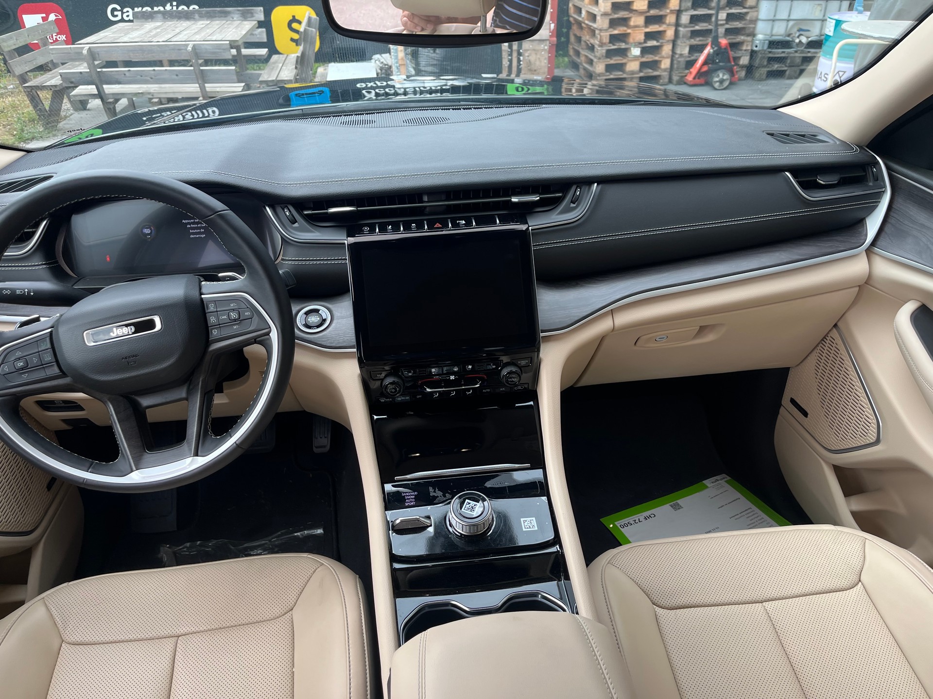 JEEP GRAND CHEROKE 7 Place-image-6