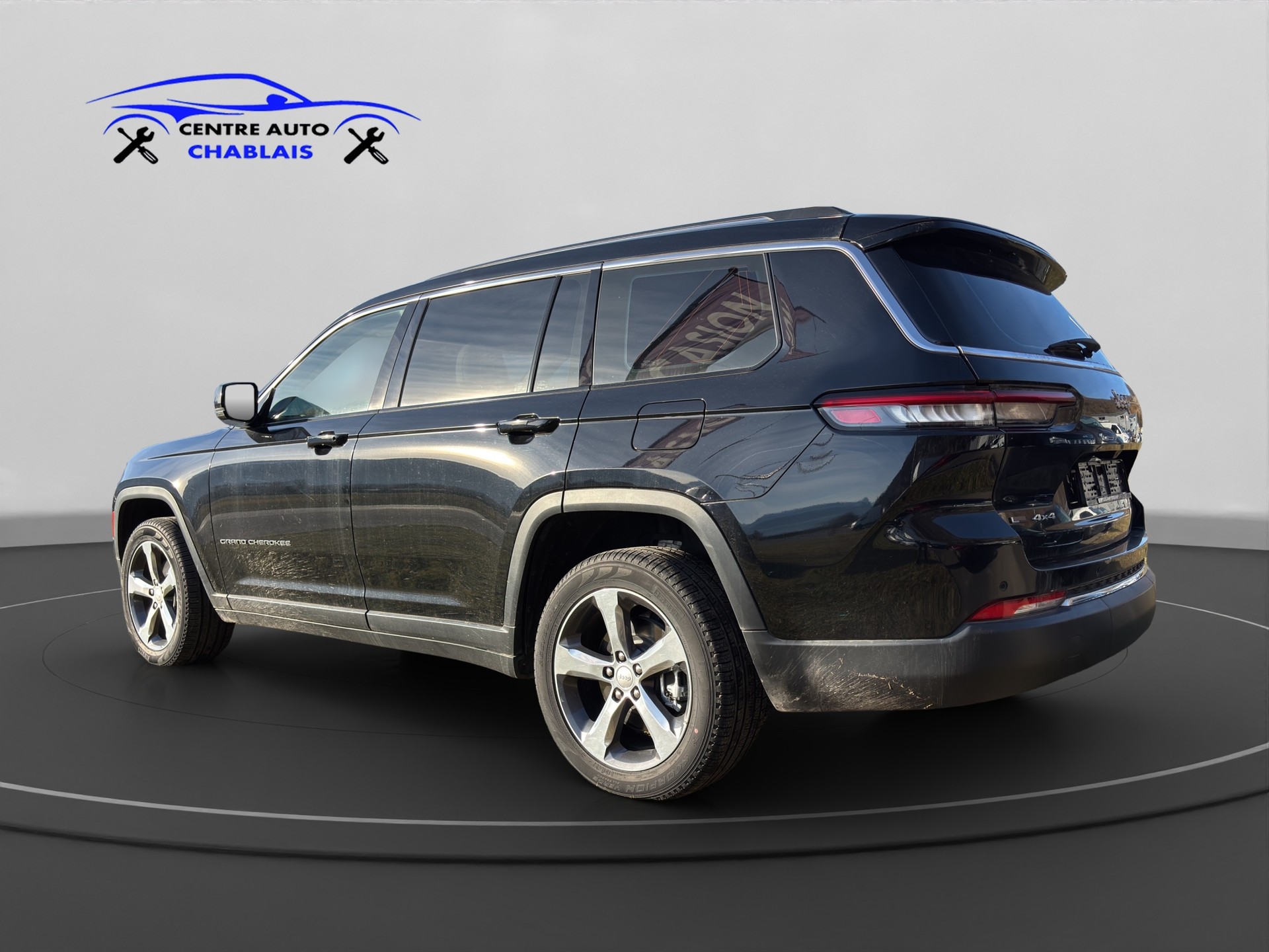 JEEP GRAND CHEROKE 7 Place-image-1