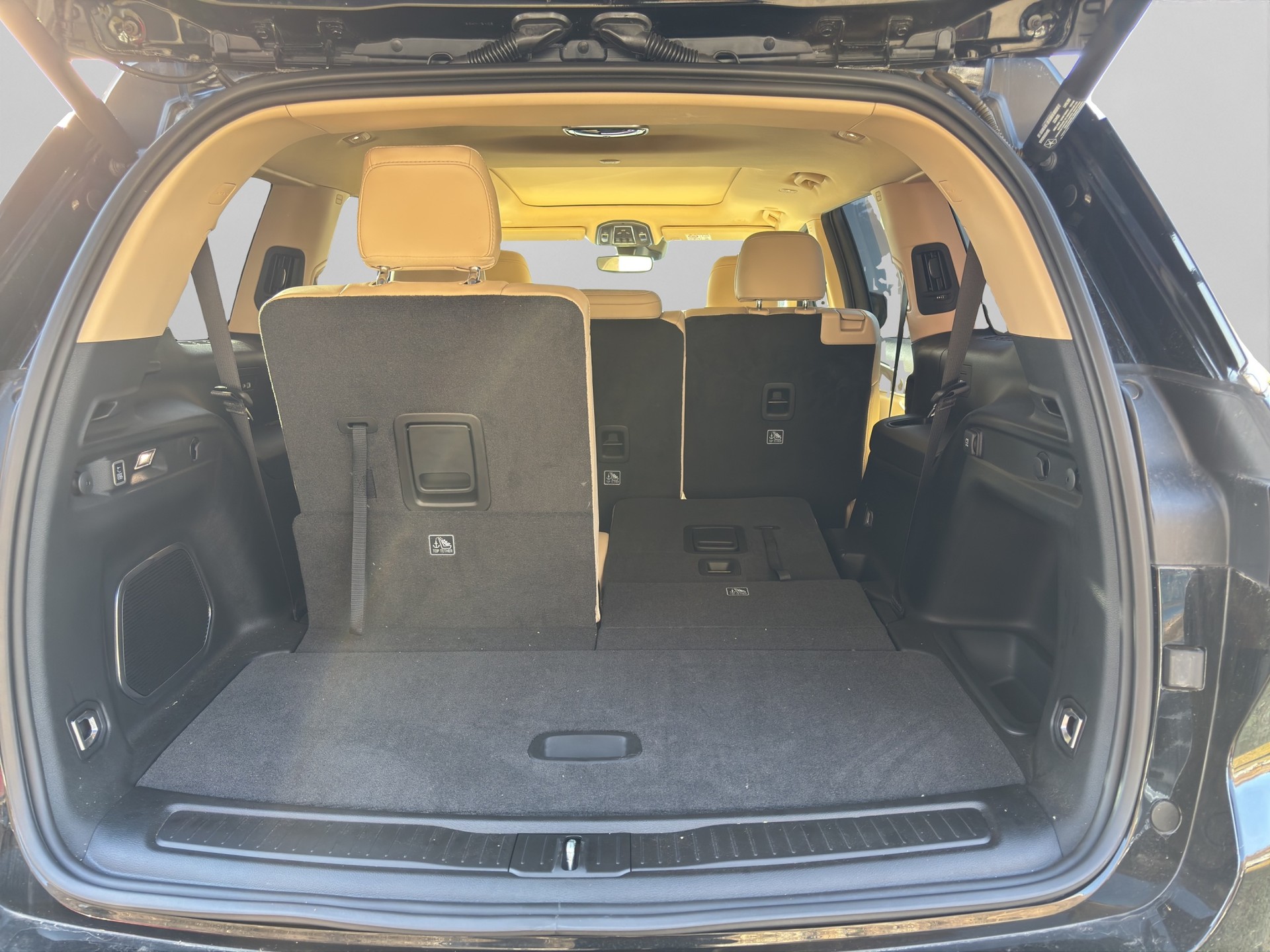 JEEP GRAND CHEROKE 7 Place-image-15