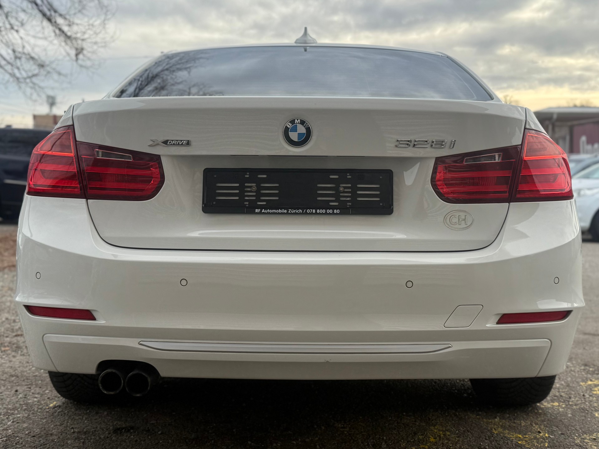BMW 328i xDrive Modern Line Steptronic-image-6