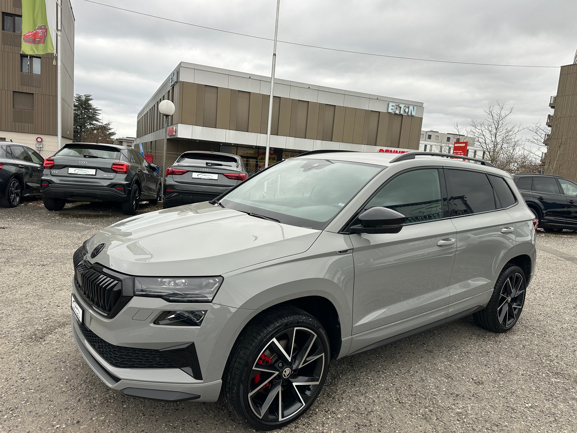 SKODA Karoq 1.5 TSI SportLine DSG-showroom-element-1