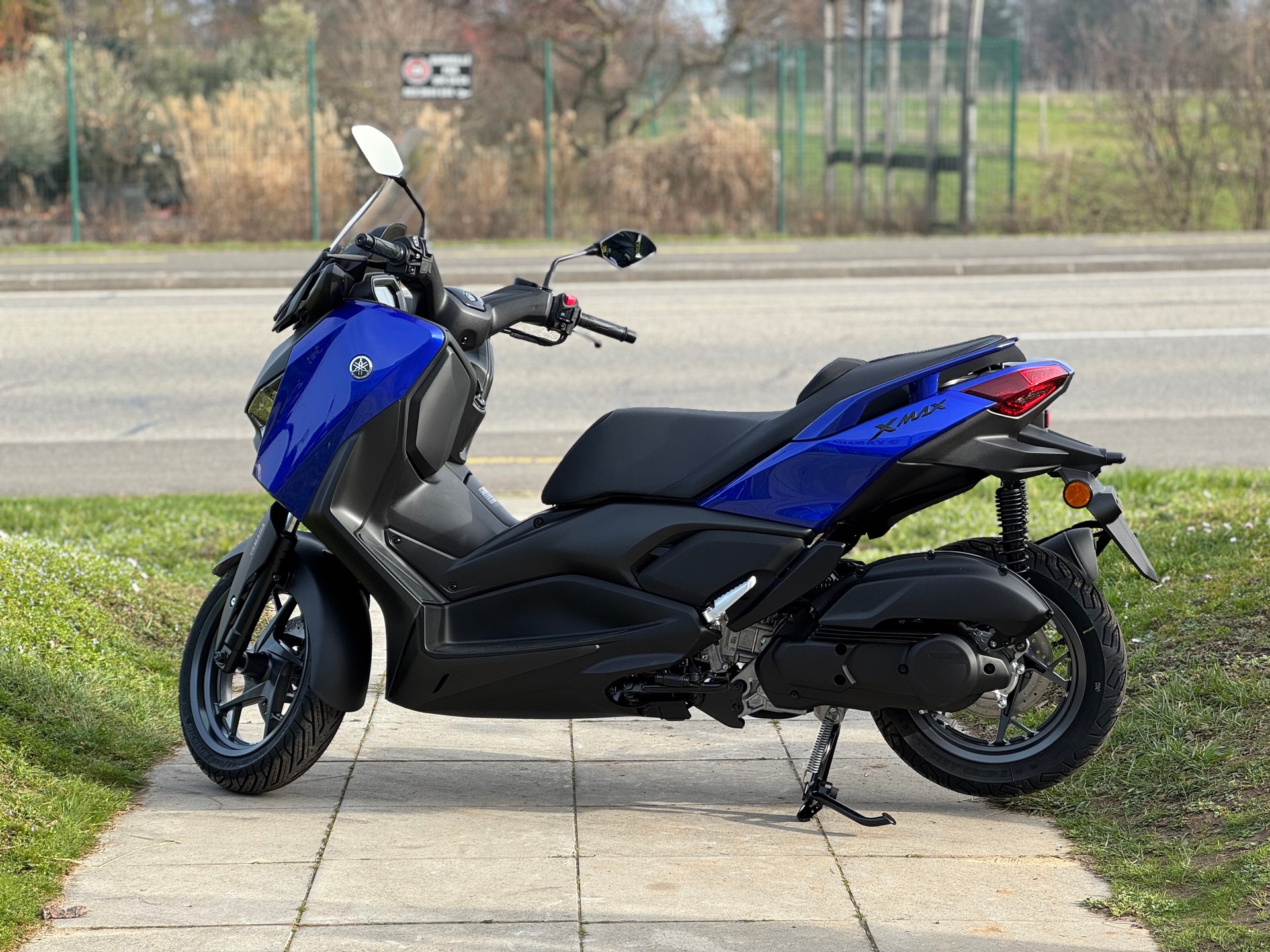 YAMAHA X-Max 125-image-3