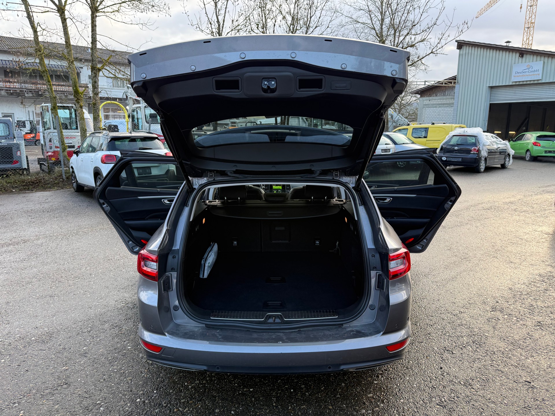 RENAULT Talisman Grandtour 1.6 TCe Initiale EDC-image-10