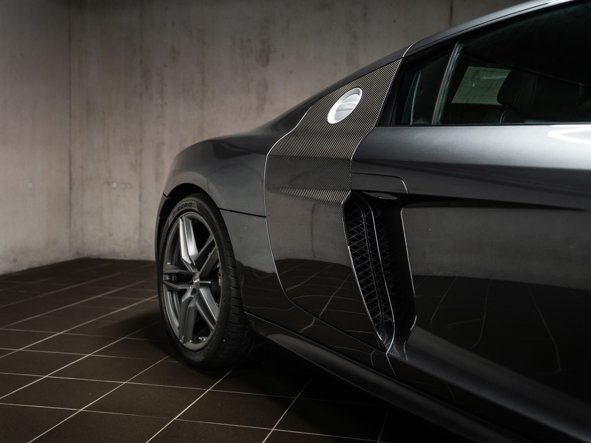 AUDI V10 5.2 plus-image-9