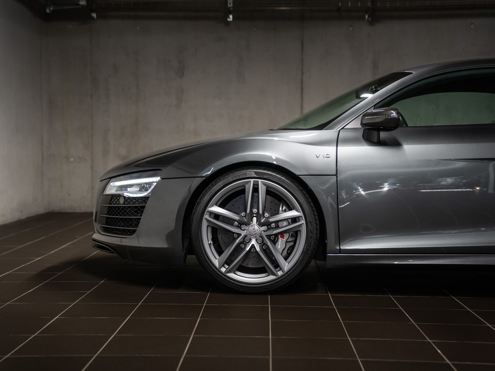 AUDI V10 5.2 plus-image-3