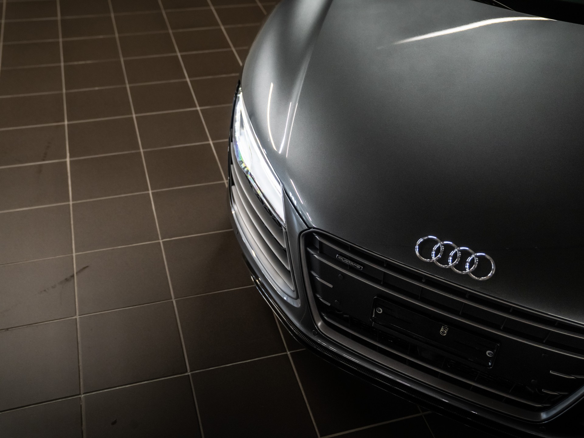 AUDI V10 5.2 plus-image-1