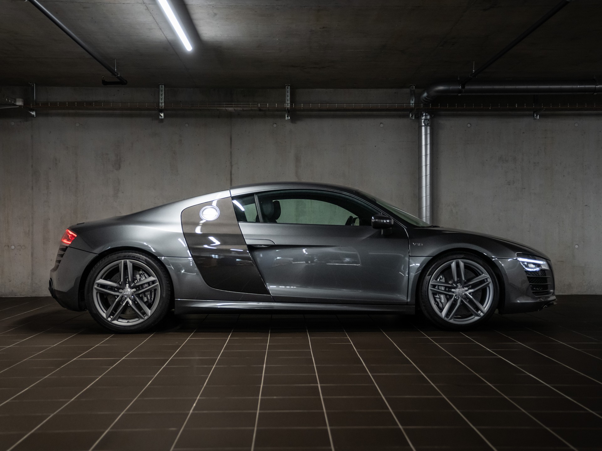 AUDI V10 5.2 plus-image-4