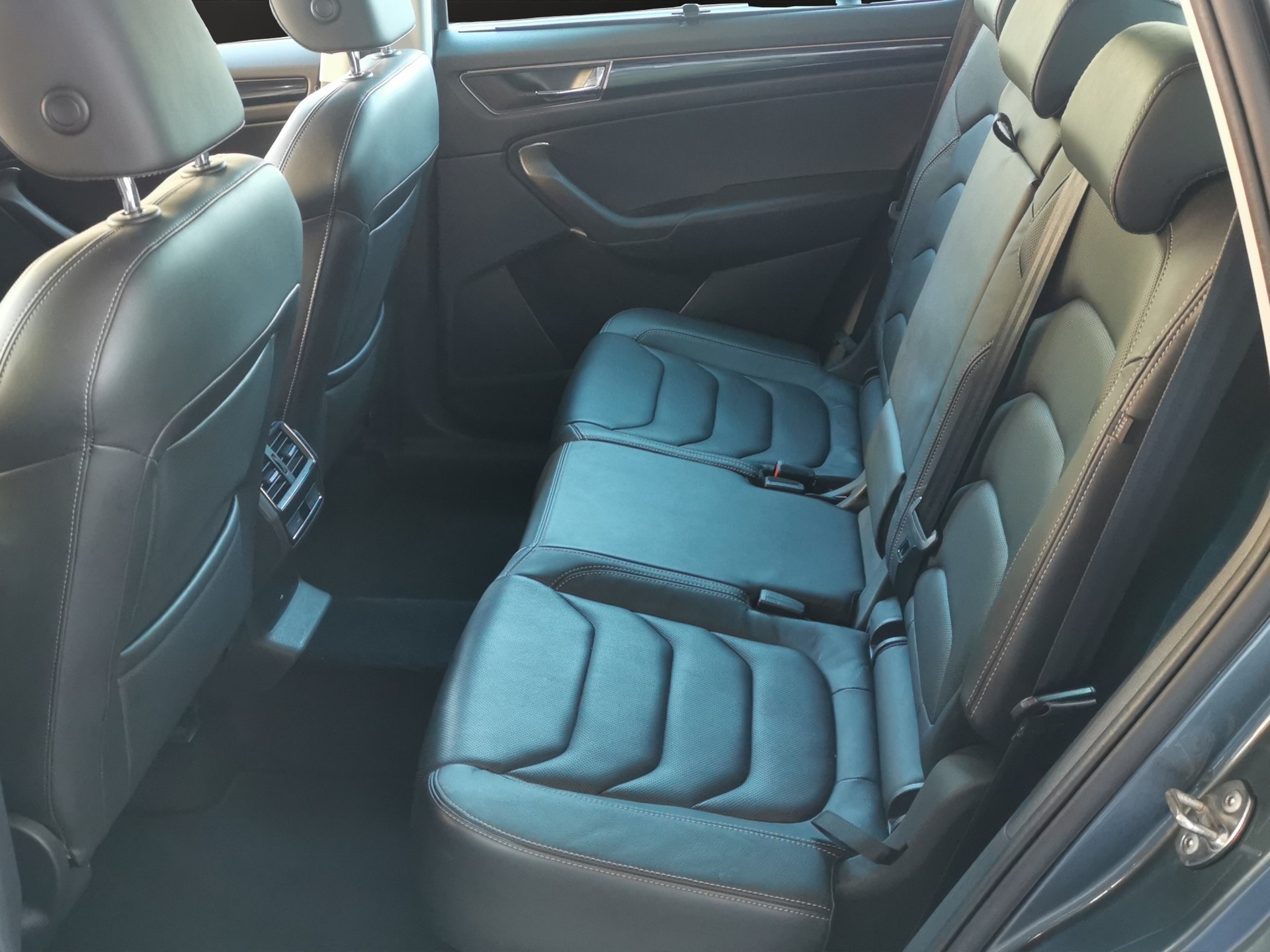 SKODA Kodiaq 2.0 TSI Style DSG 4x4-image-14