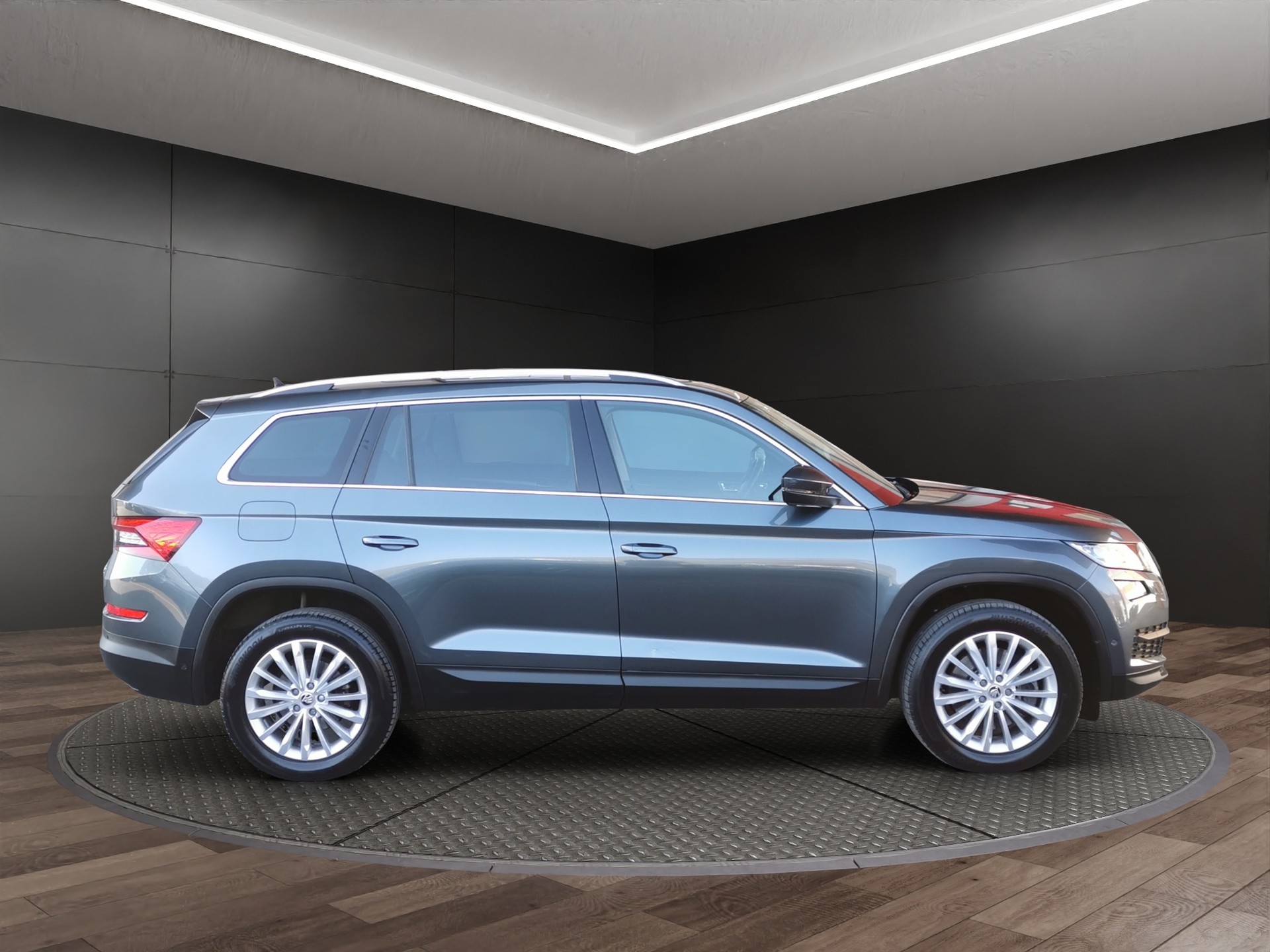 SKODA Kodiaq 2.0 TSI Style DSG 4x4-image-4