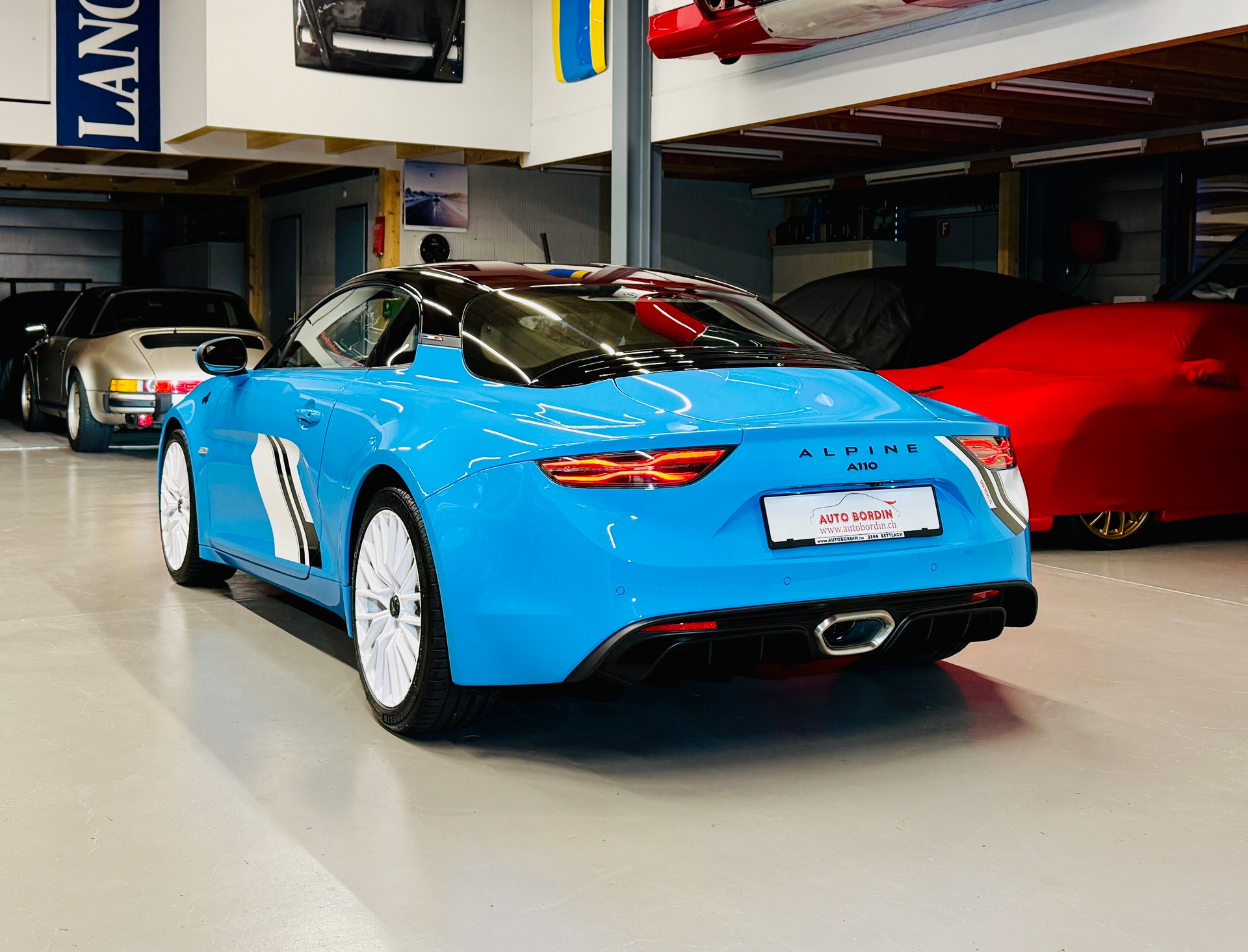 ALPINE A110 San Remo 73 Limited Edition Nr. 113 / 200 mit rotem Carbondach-image-8