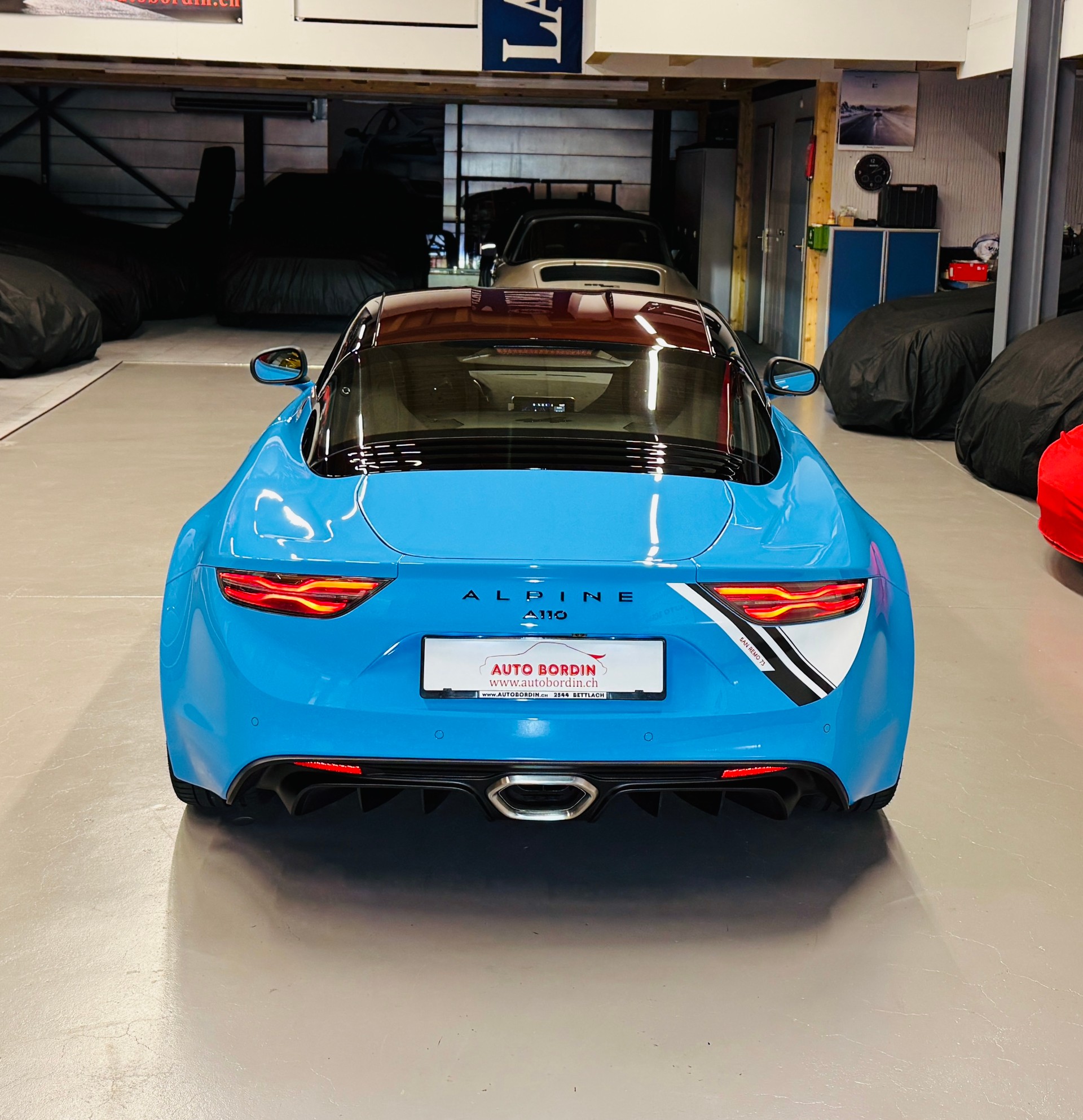 ALPINE A110 San Remo 73 Limited Edition Nr. 113 / 200 mit rotem Carbondach-image-9