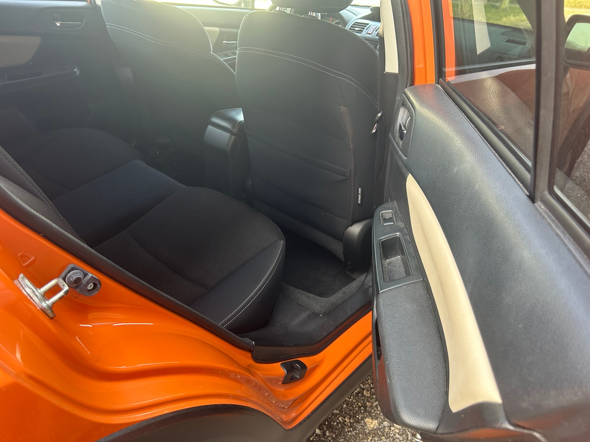 SUBARU XV 2.0D Swiss One AWD-image-14
