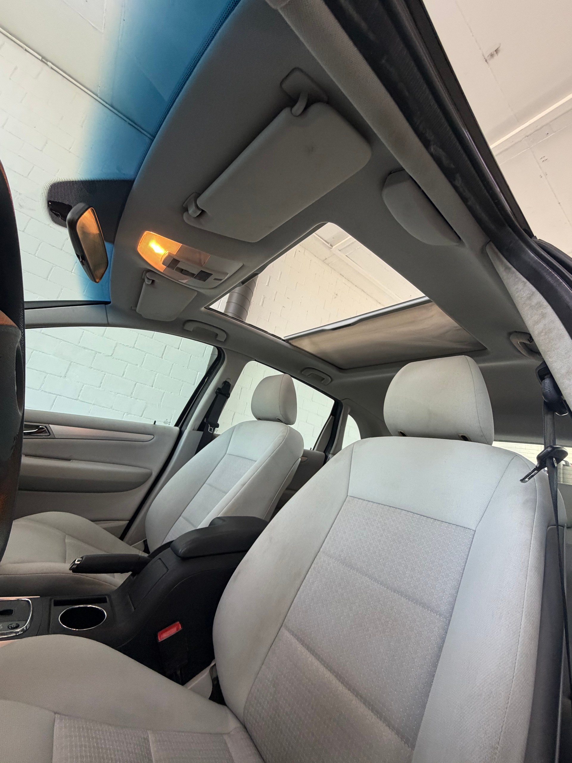 MERCEDES-BENZ B 200-image-10