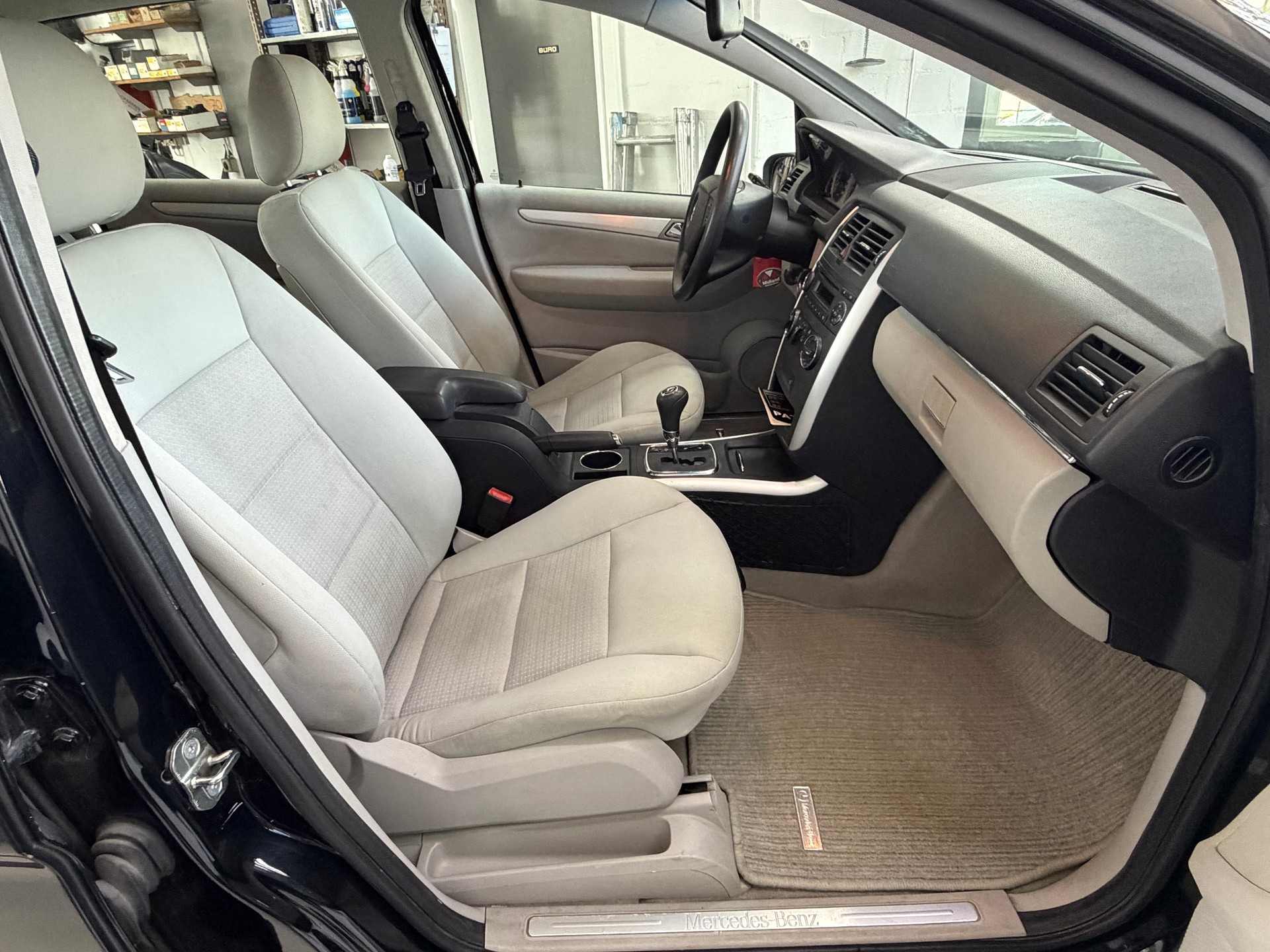 MERCEDES-BENZ B 200-image-7