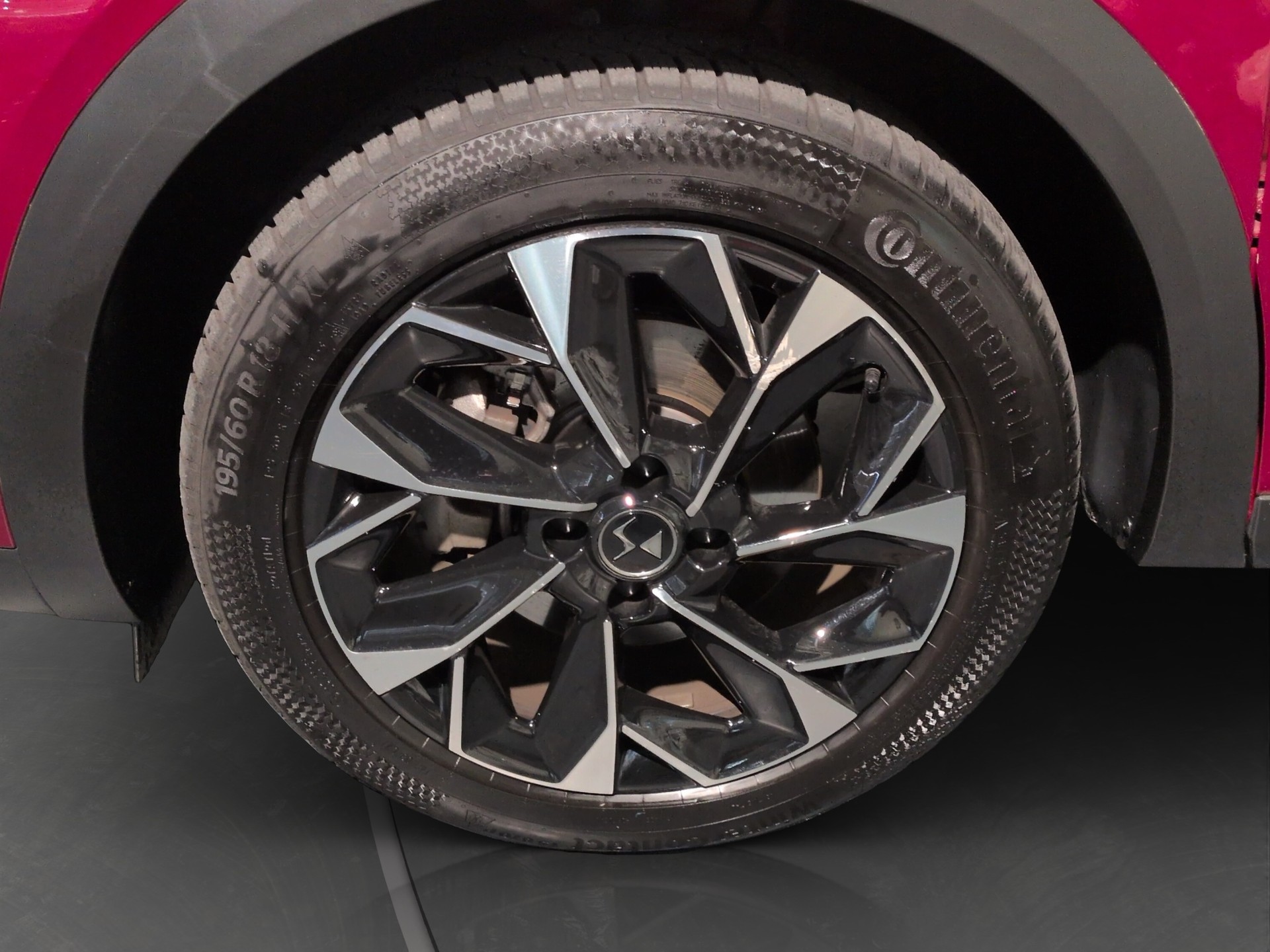 DS AUTOMOBILES DS 3 E-Tense 156 Opera-image-24