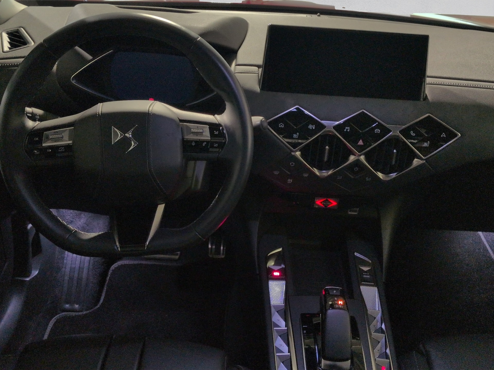 DS AUTOMOBILES DS 3 E-Tense 156 Opera-image-13