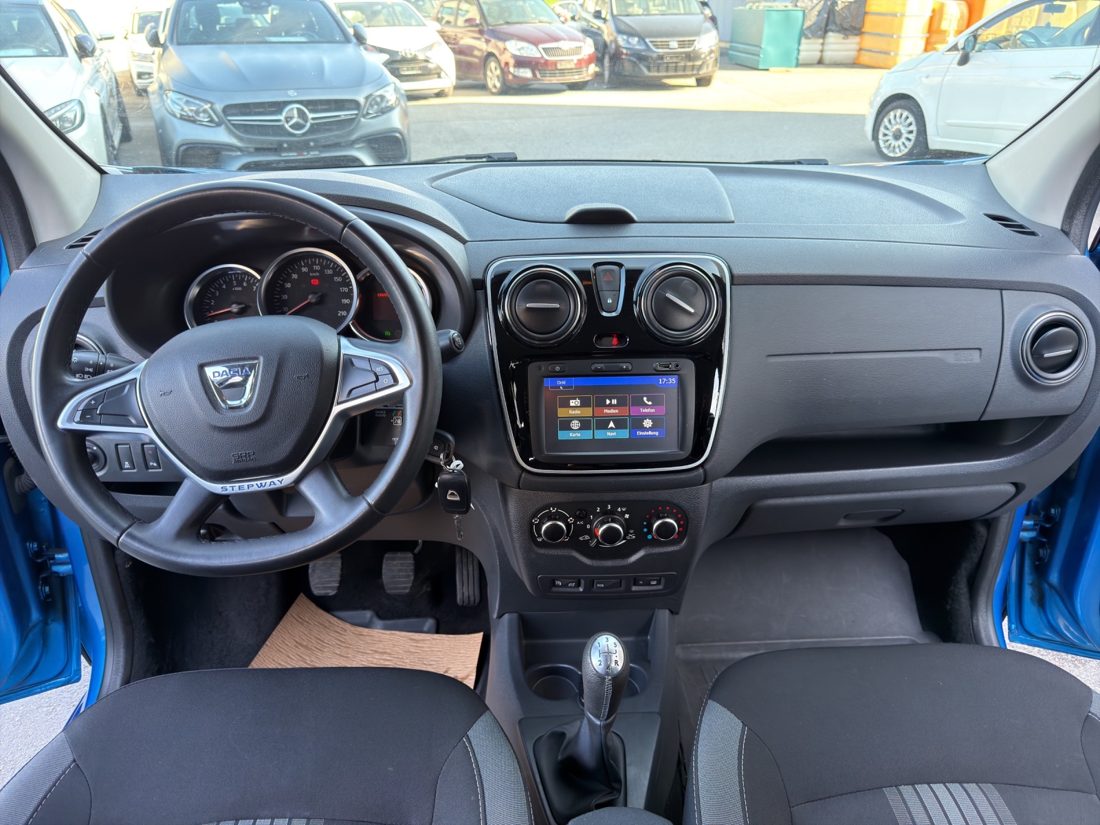 DACIA Lodgy 1.2 T Stepway 7PL-image-24