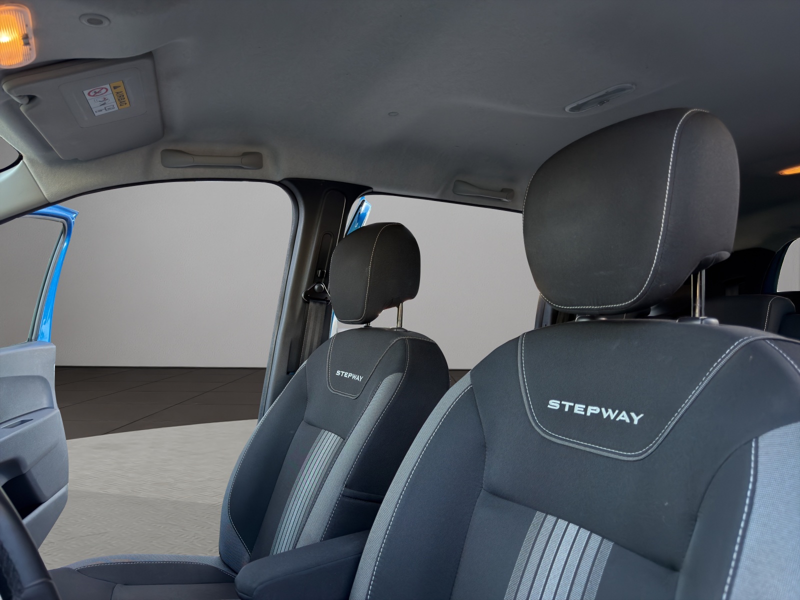 DACIA Lodgy 1.2 T Stepway 7PL-image-19