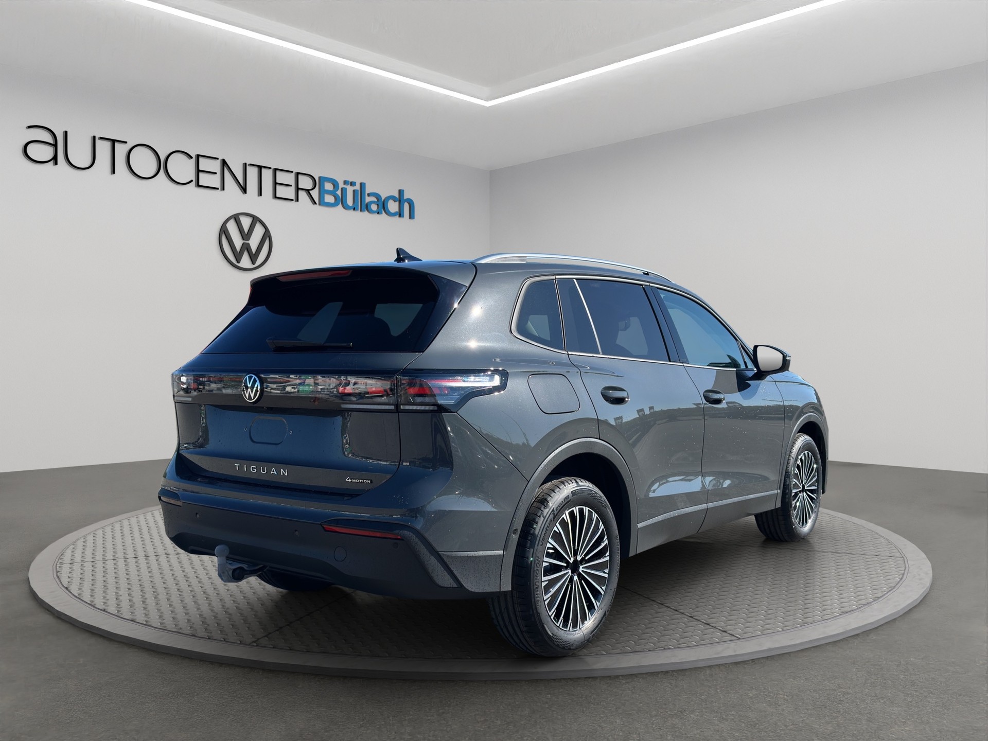VW Tiguan 2.0 TSI DSG United 4Motion-image-4