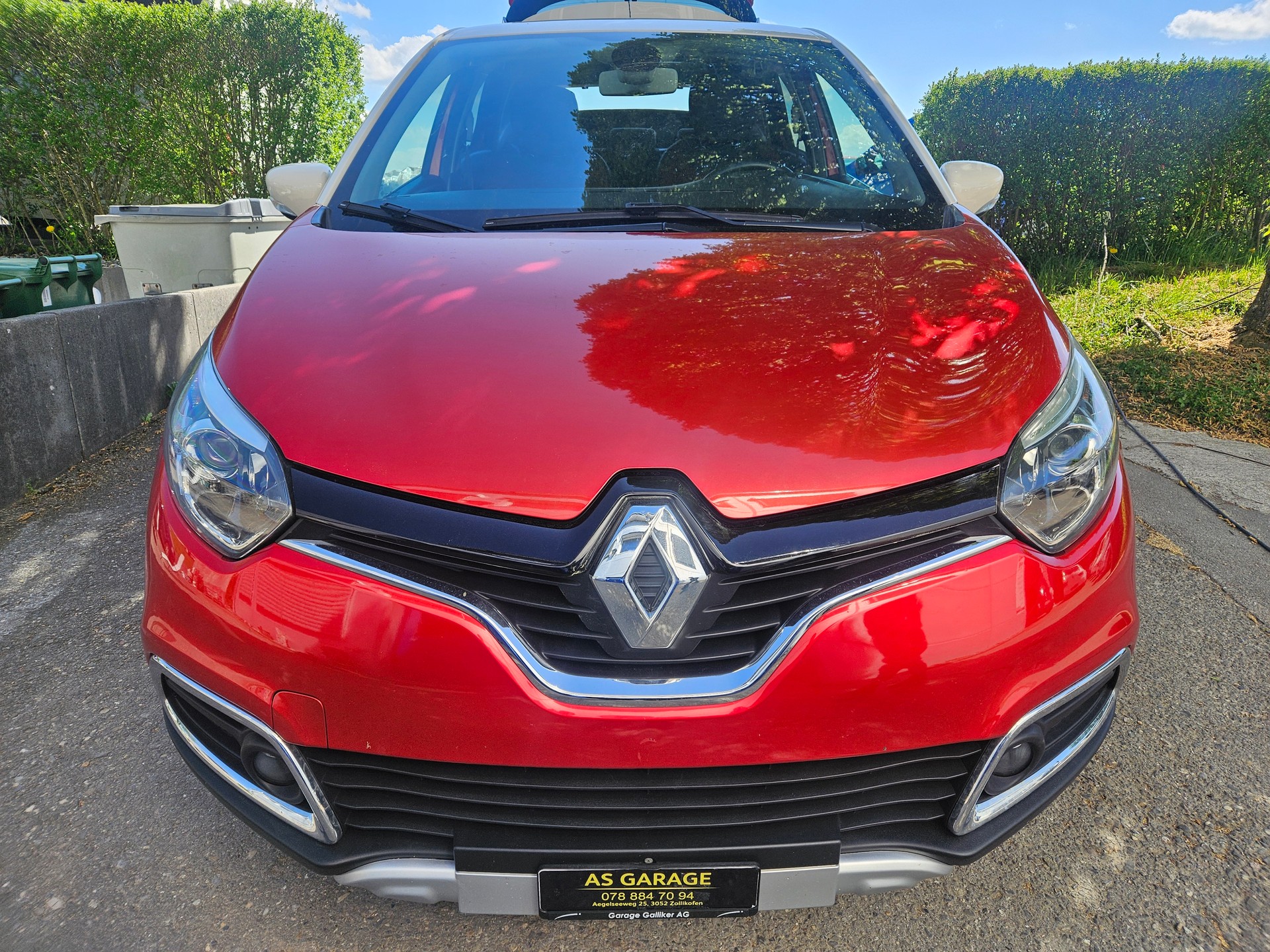 RENAULT Captur 1.2 T Helly Hansen EDC-image-1
