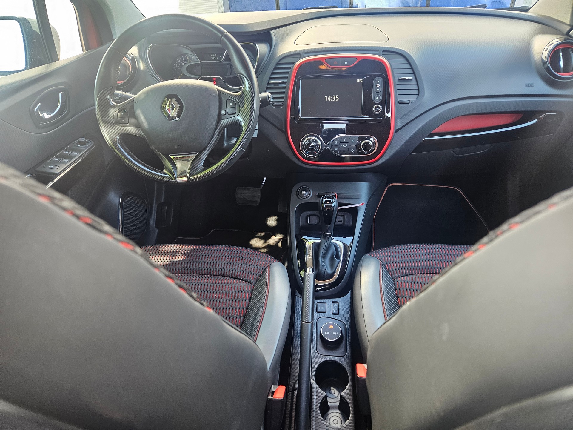 RENAULT Captur 1.2 T Helly Hansen EDC-image-10