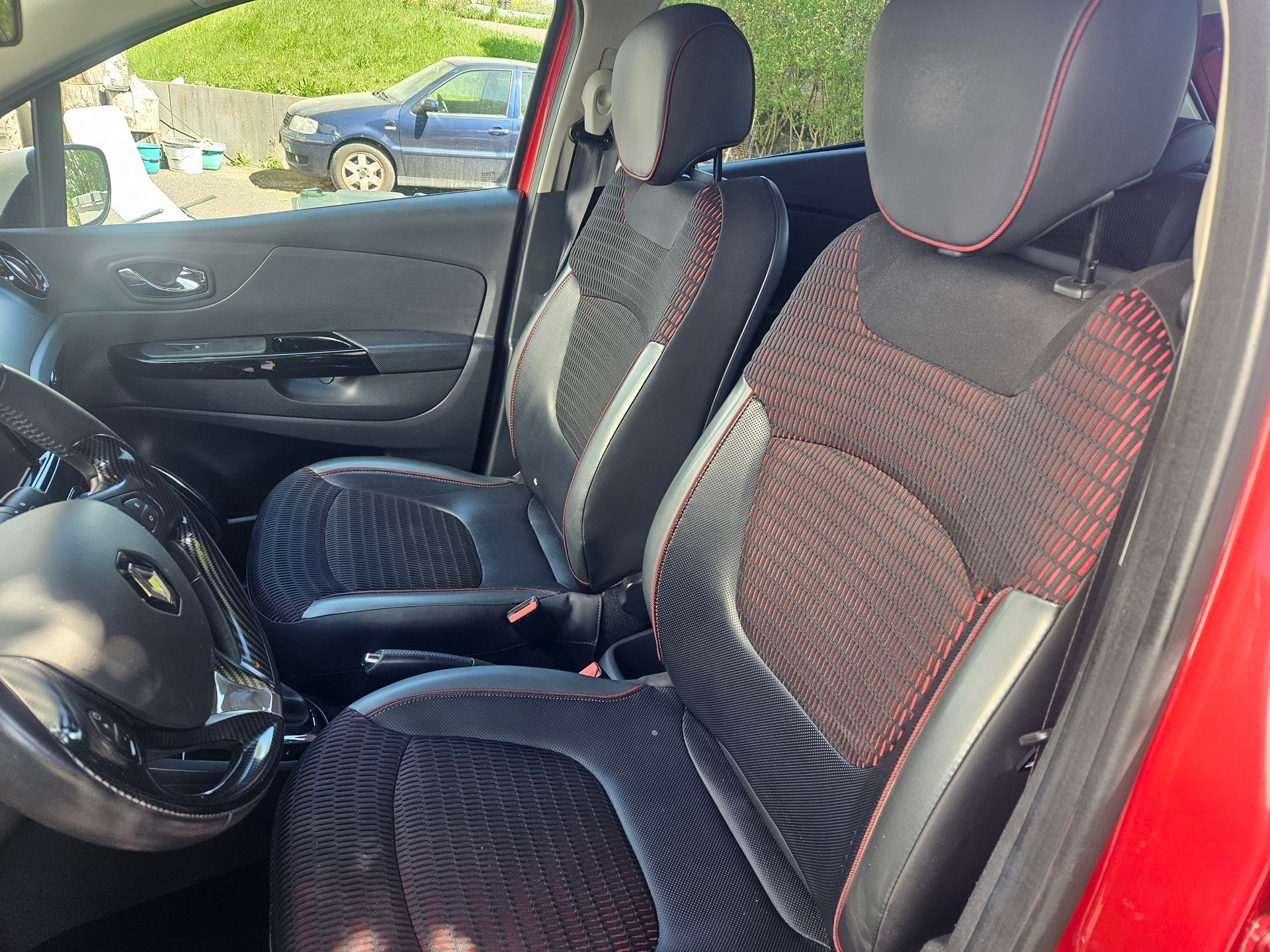 RENAULT Captur 1.2 T Helly Hansen EDC-image-7