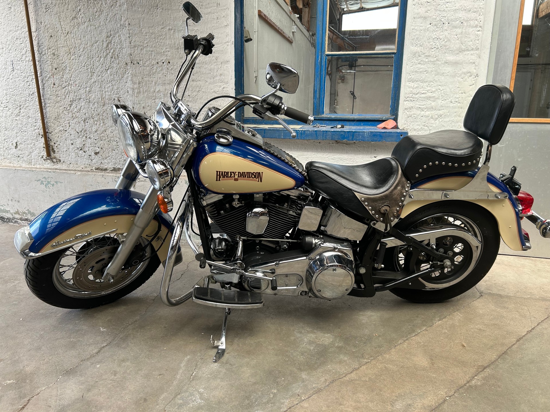 HARLEY-DAVIDSON FLST Heritage Softail-image-0