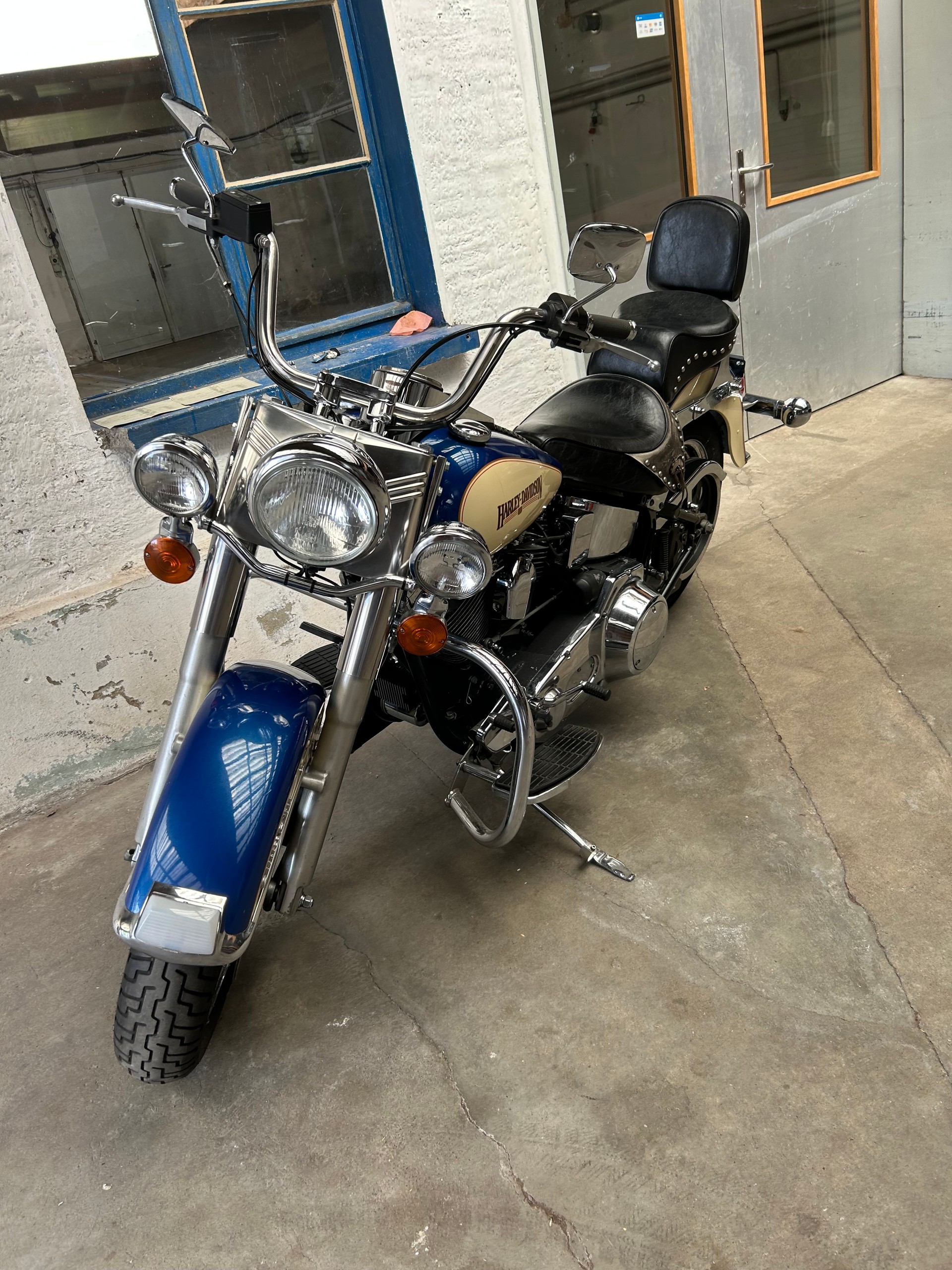 HARLEY-DAVIDSON FLST Heritage Softail-image-4