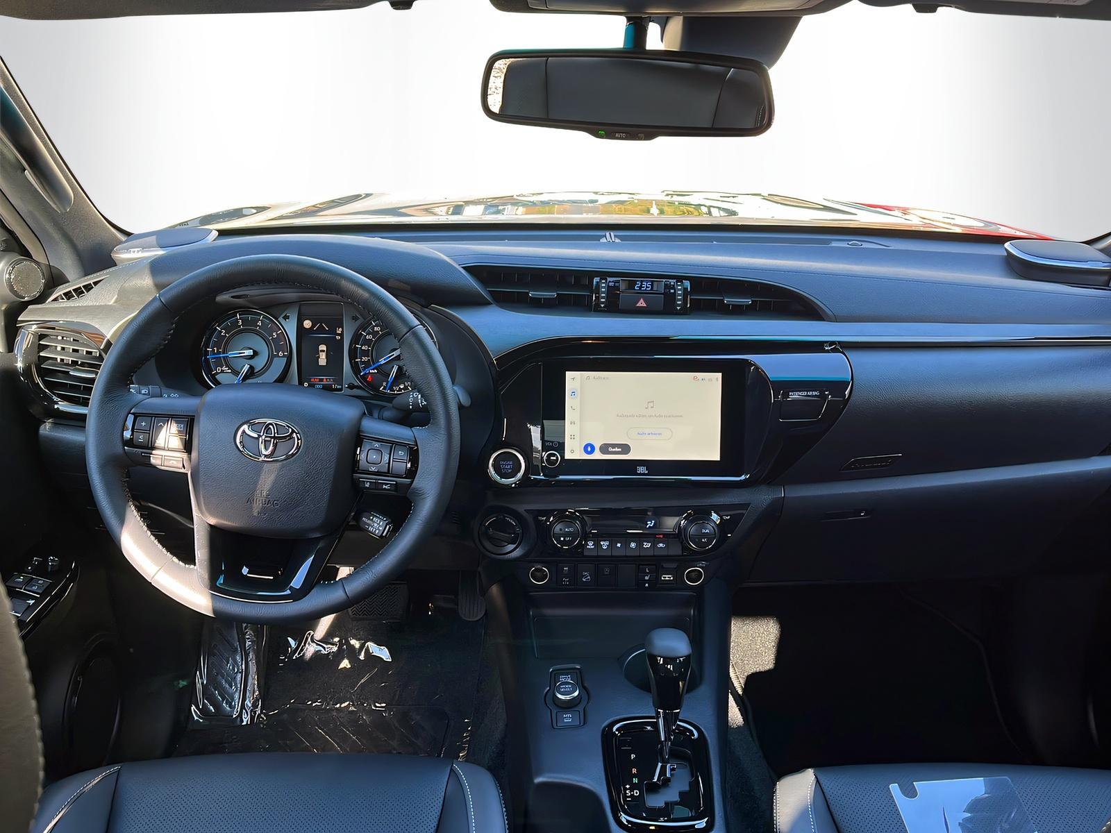 TOYOTA Hilux Double Cab.-Pick-up 2.8 D-4D MHEV 204 Invincible-image-7