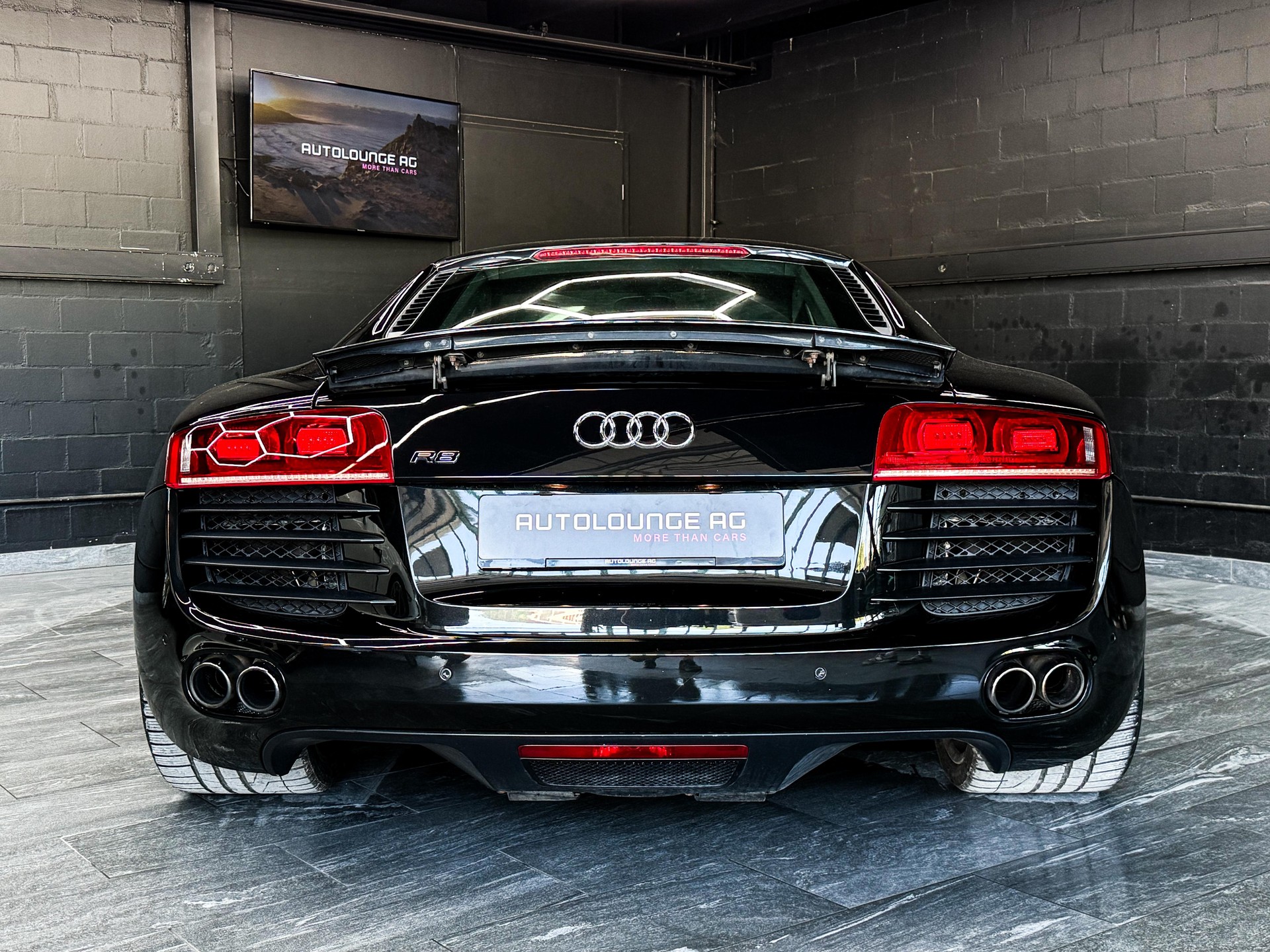 AUDI R8 Coupé 4.2-image-7