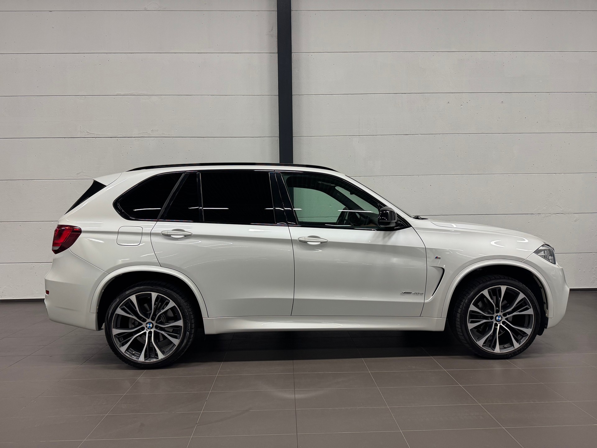 BMW X5 xDrive 40d Steptronic M Sport-image-8