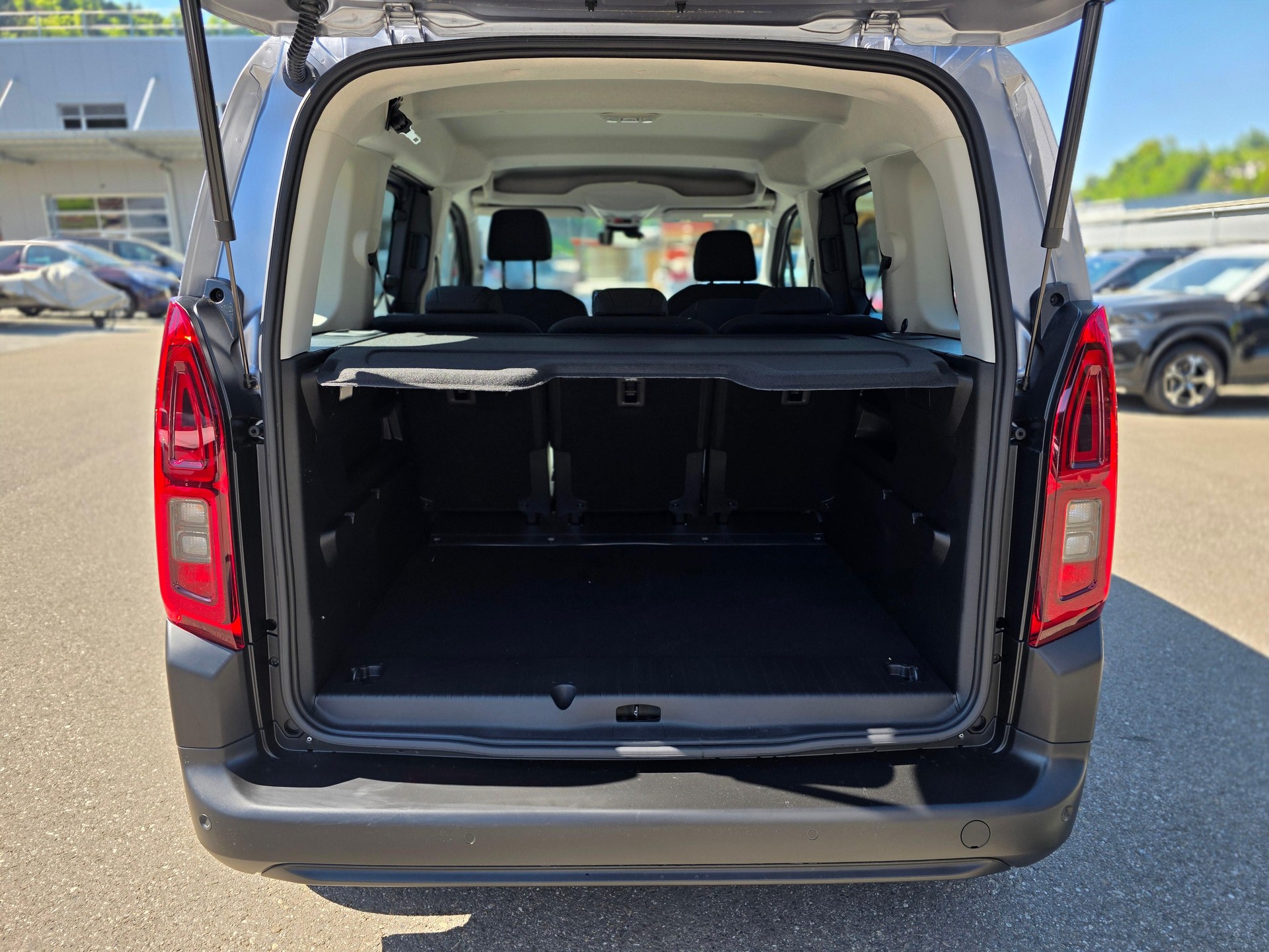 CITROEN Berlingo 1.2 PureTech Tonic-image-8