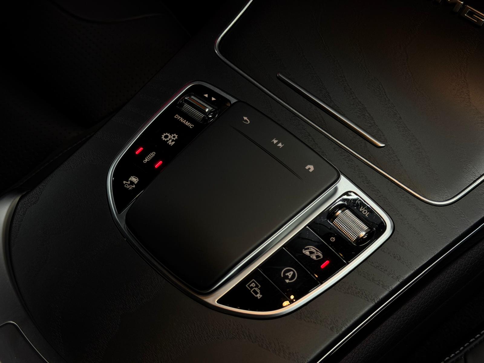 MERCEDES-BENZ GLC 63 AMG Limited All Black 650PS Performance 4Matic+ 9G-Tronic-image-19