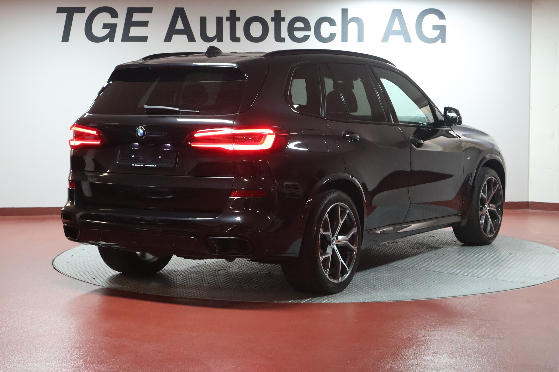 BMW X5 xDrive 48V 30d M Sport Steptronic-image-21