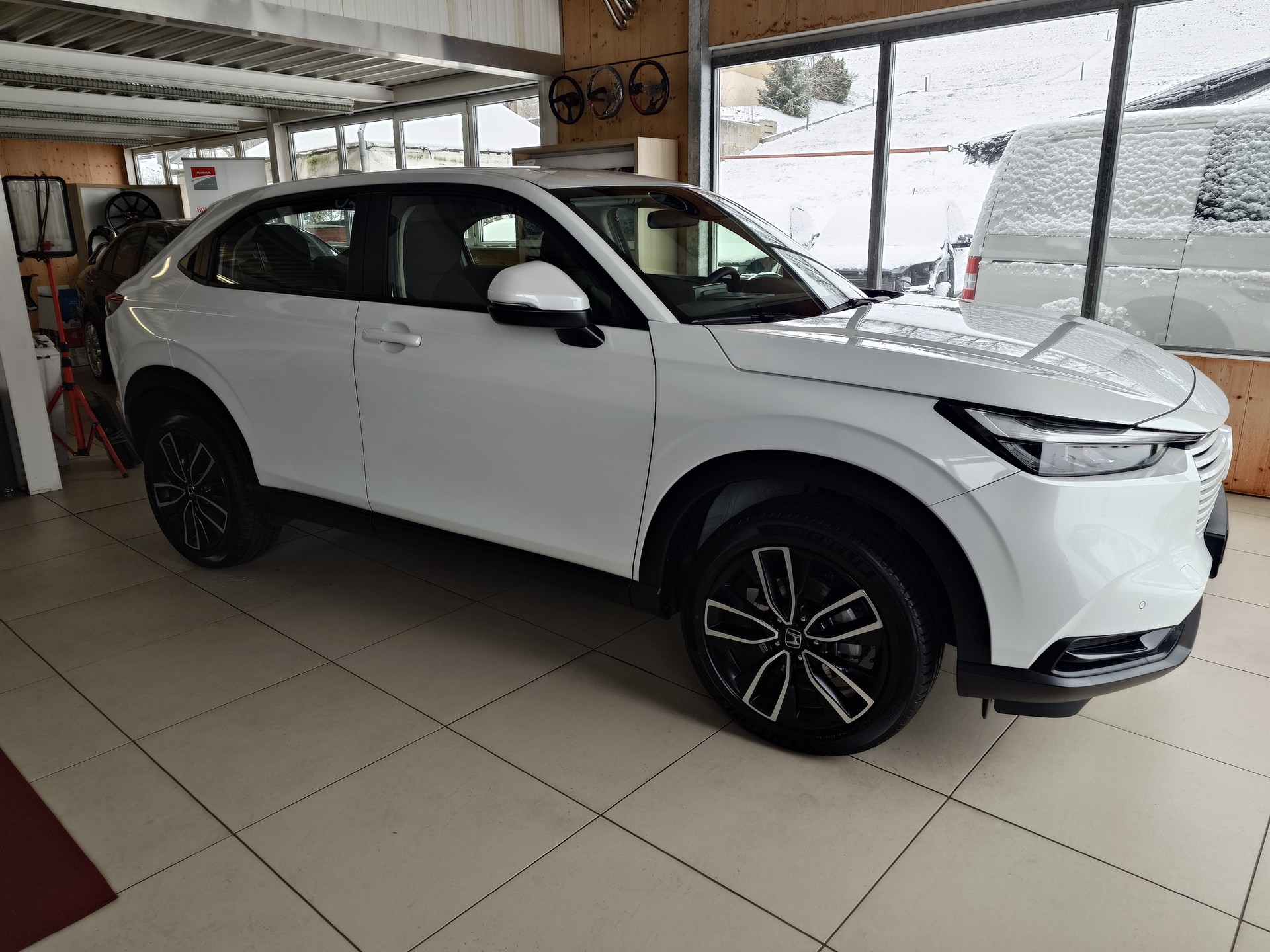 HONDA HR-V 1.5i-MMD Elegance CVT-image-4