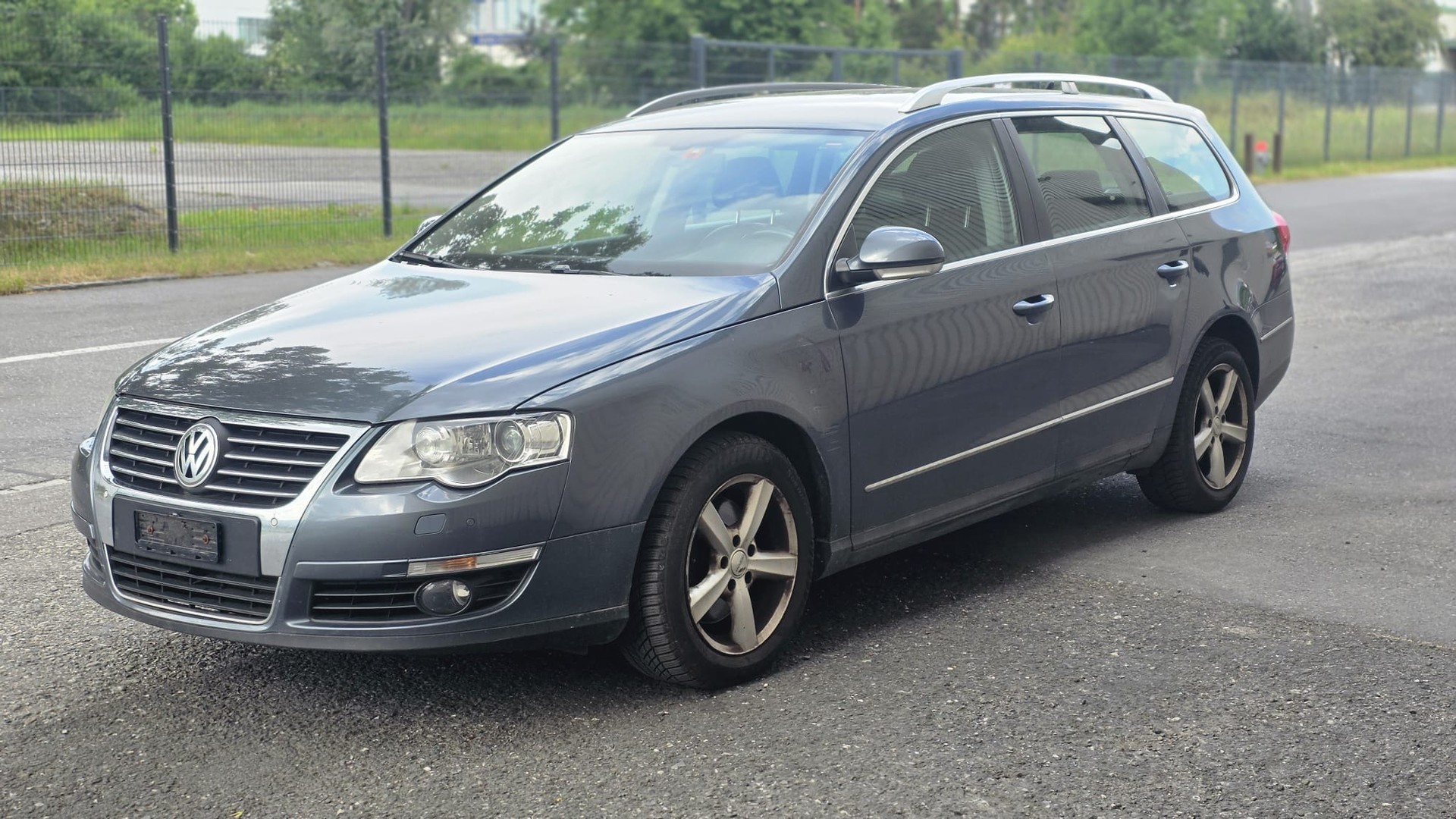 VW Passat Variant 2.0 TDI Highline 4Motion DSG-image-2
